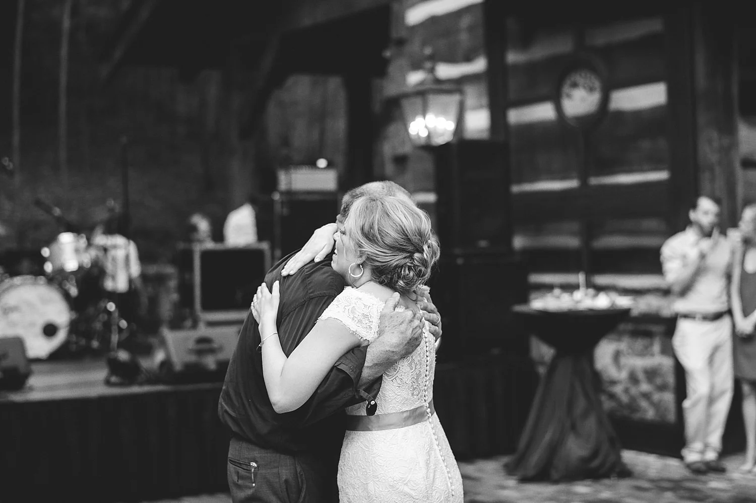 swann-lake-stables-wedding-085.jpg