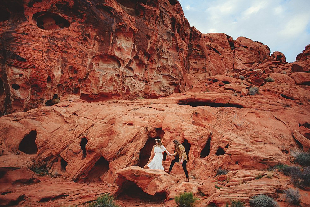 las vegas desert engagement photos