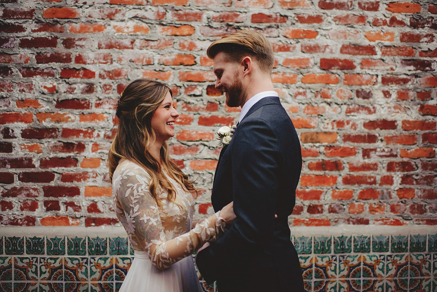 casa feliz wedding photos: bride and groom smiling