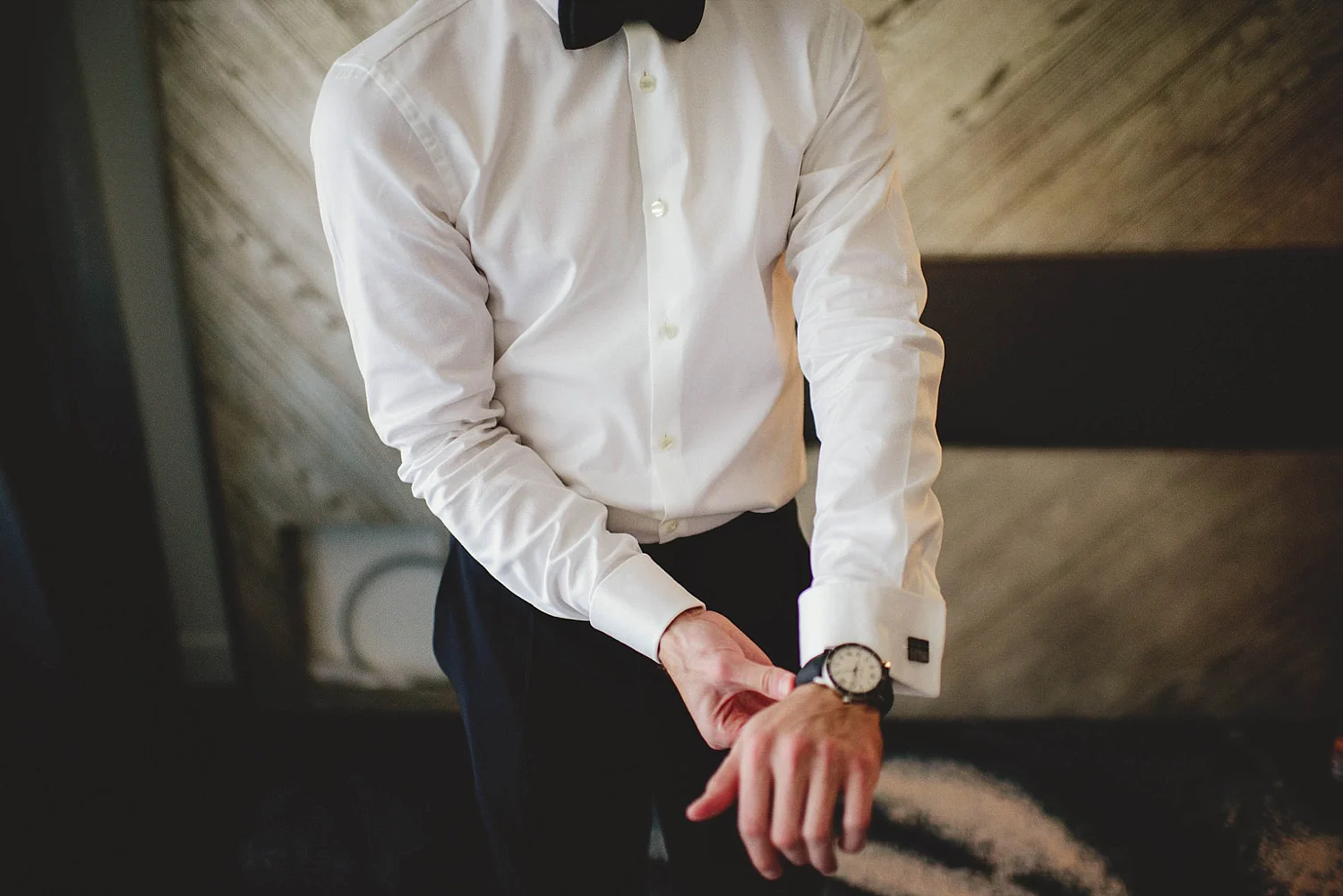 romantic-w-fort-lauderdale-wedding: groom putting on watch