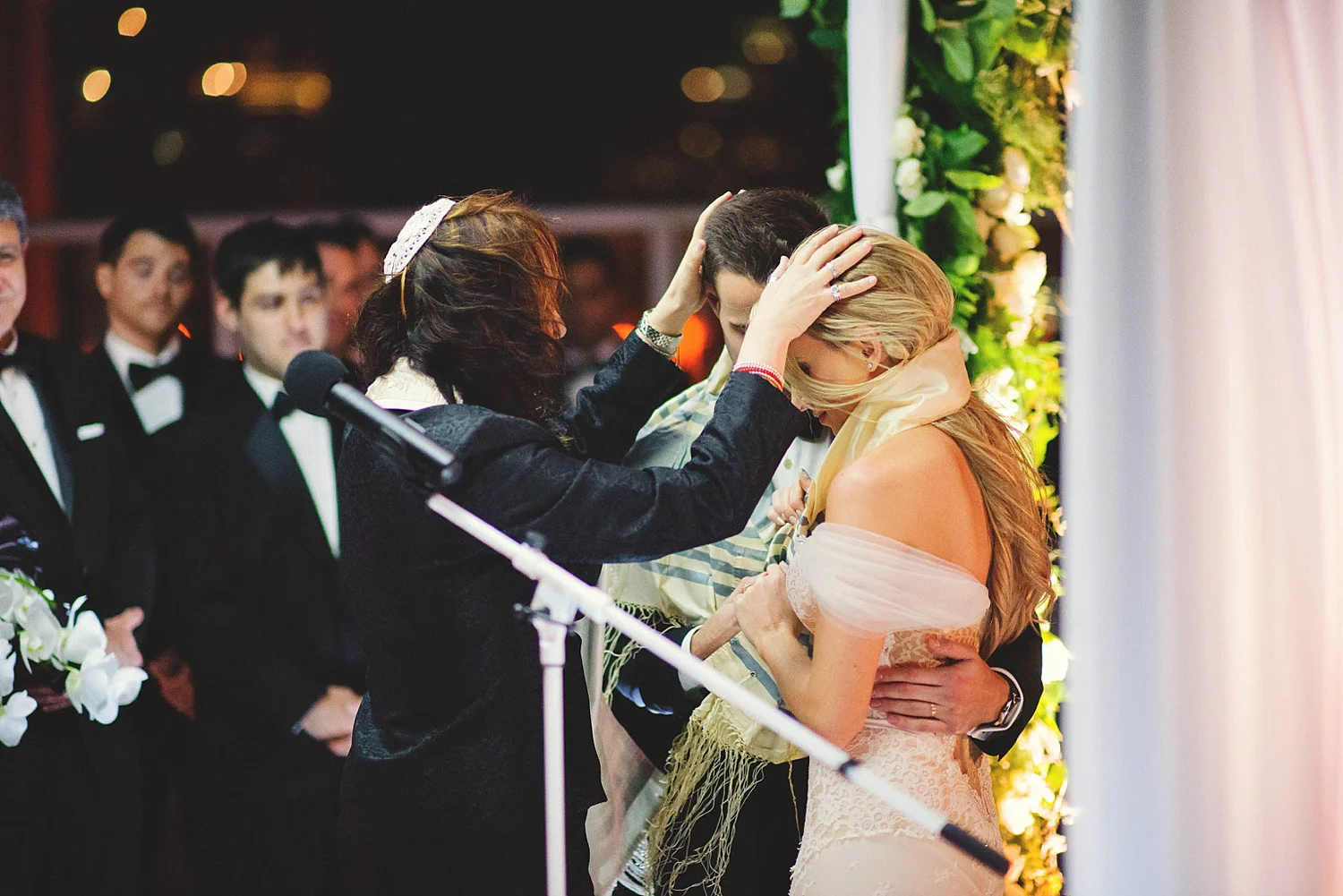 romantic-w-fort-lauderdale-wedding: praying over bride and groom