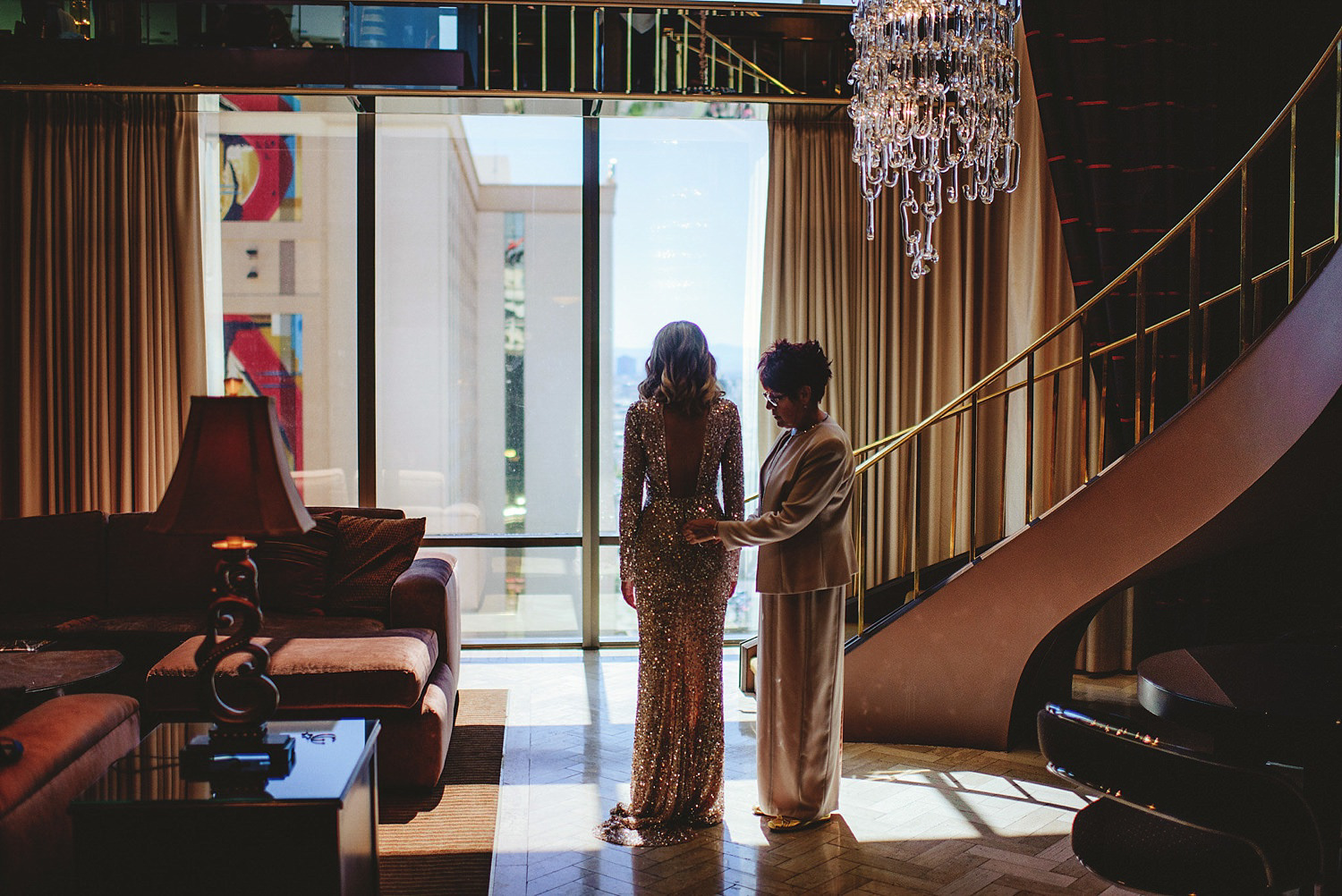 golden nugget wedding - bride getting ready