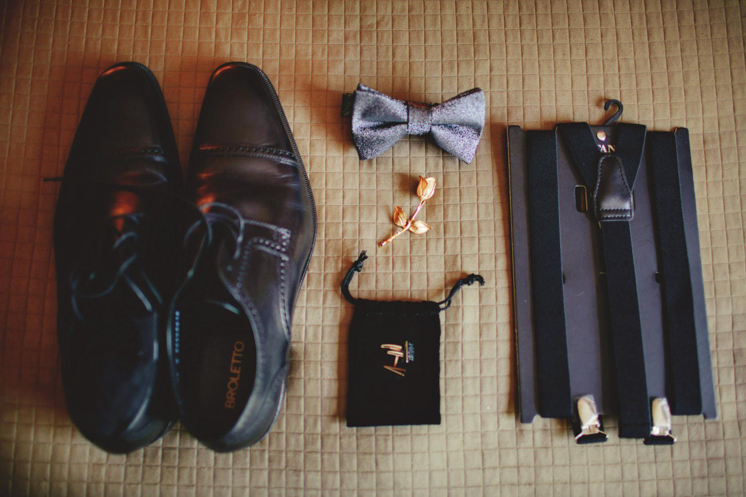 editorial ringling wedding: grooms details