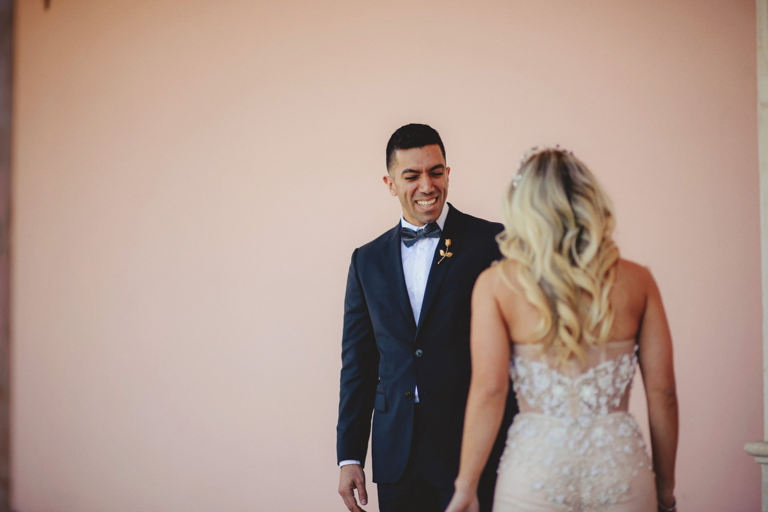 editorial ringling wedding: groom seeing bride for the first tim