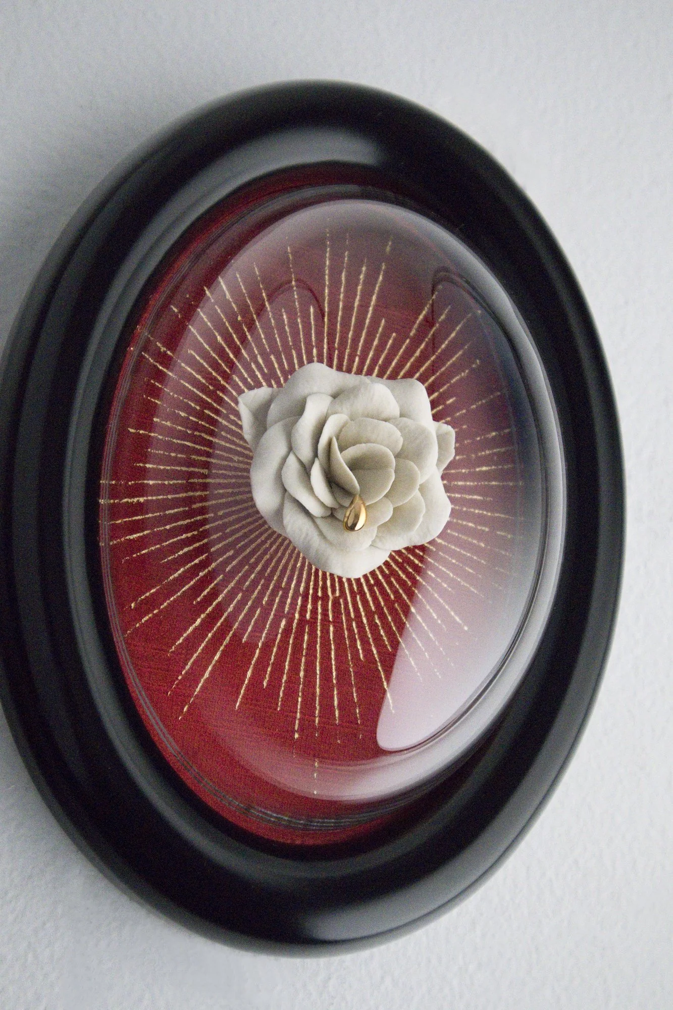 Rosedrop2 red black.jpg