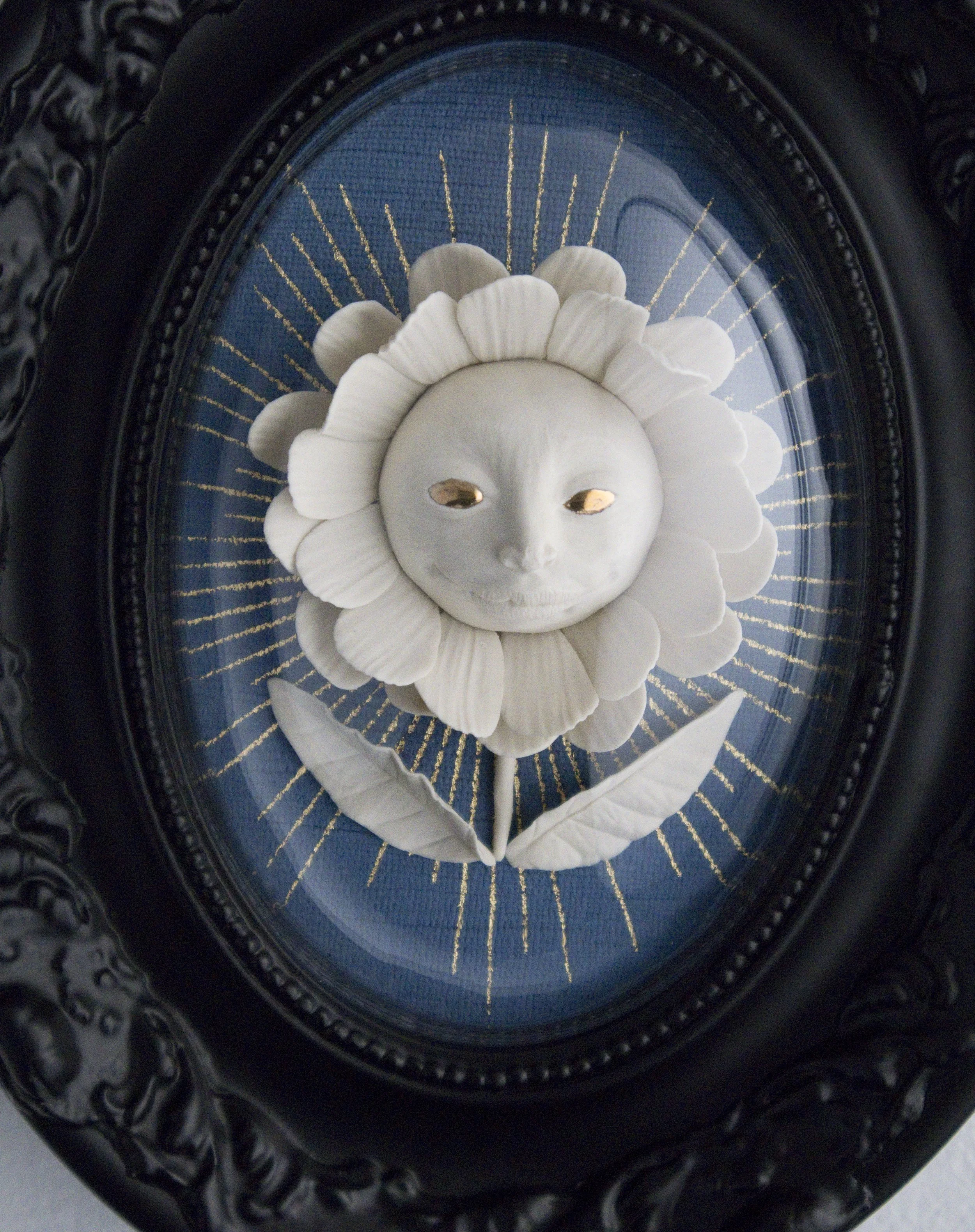 happy moon bloom close1 lg.jpg