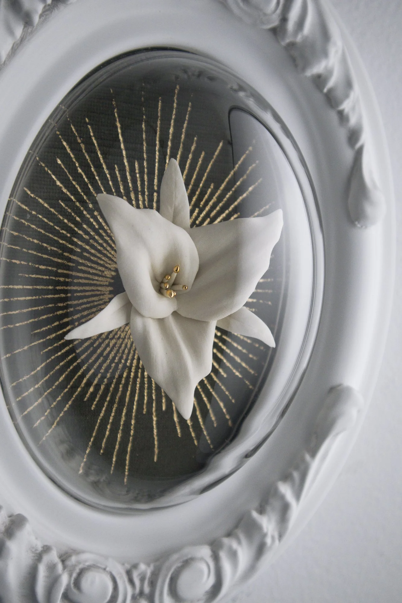 trillium green white close.jpg