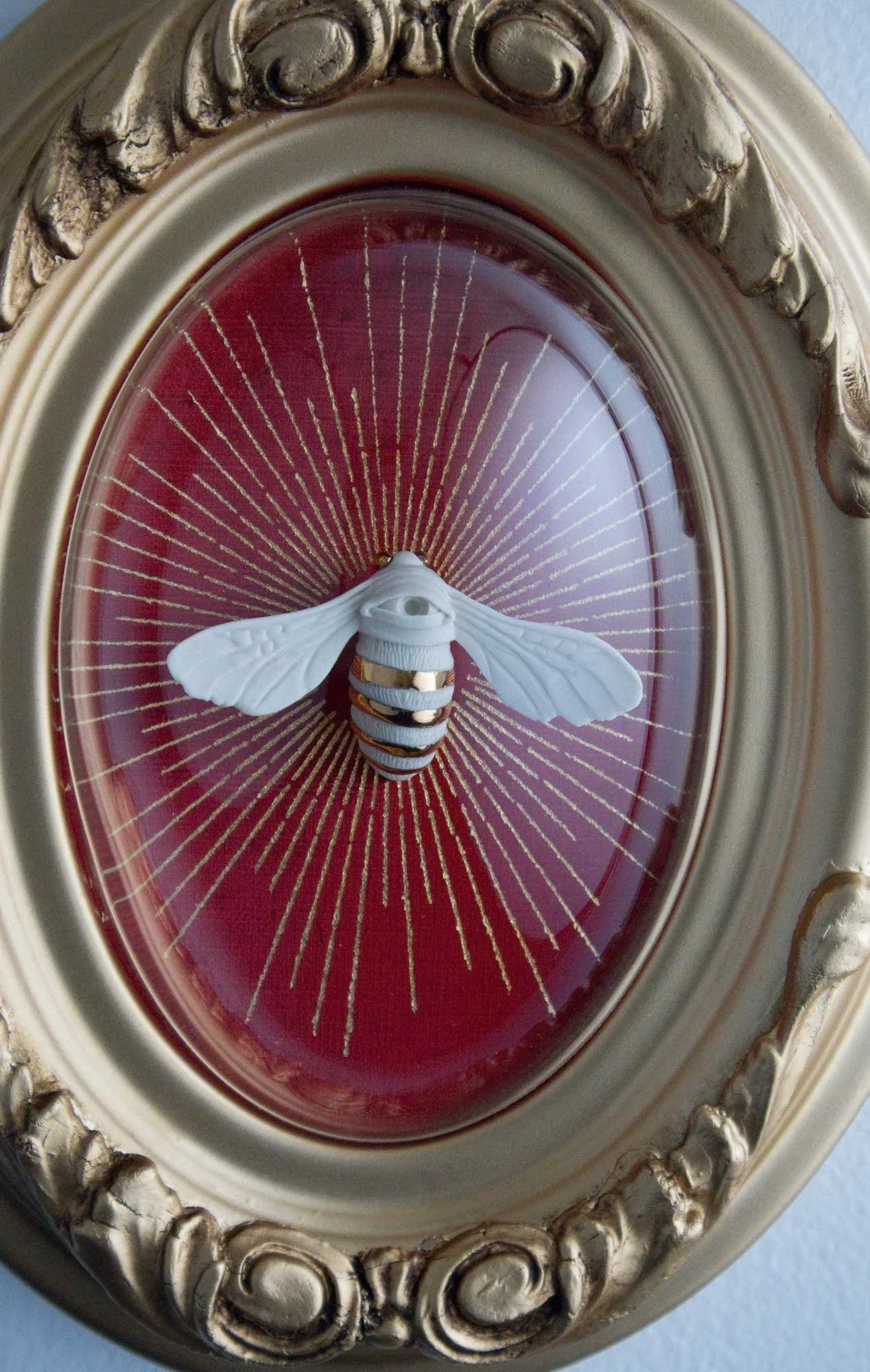 bee-gl-rd-mid.jpg