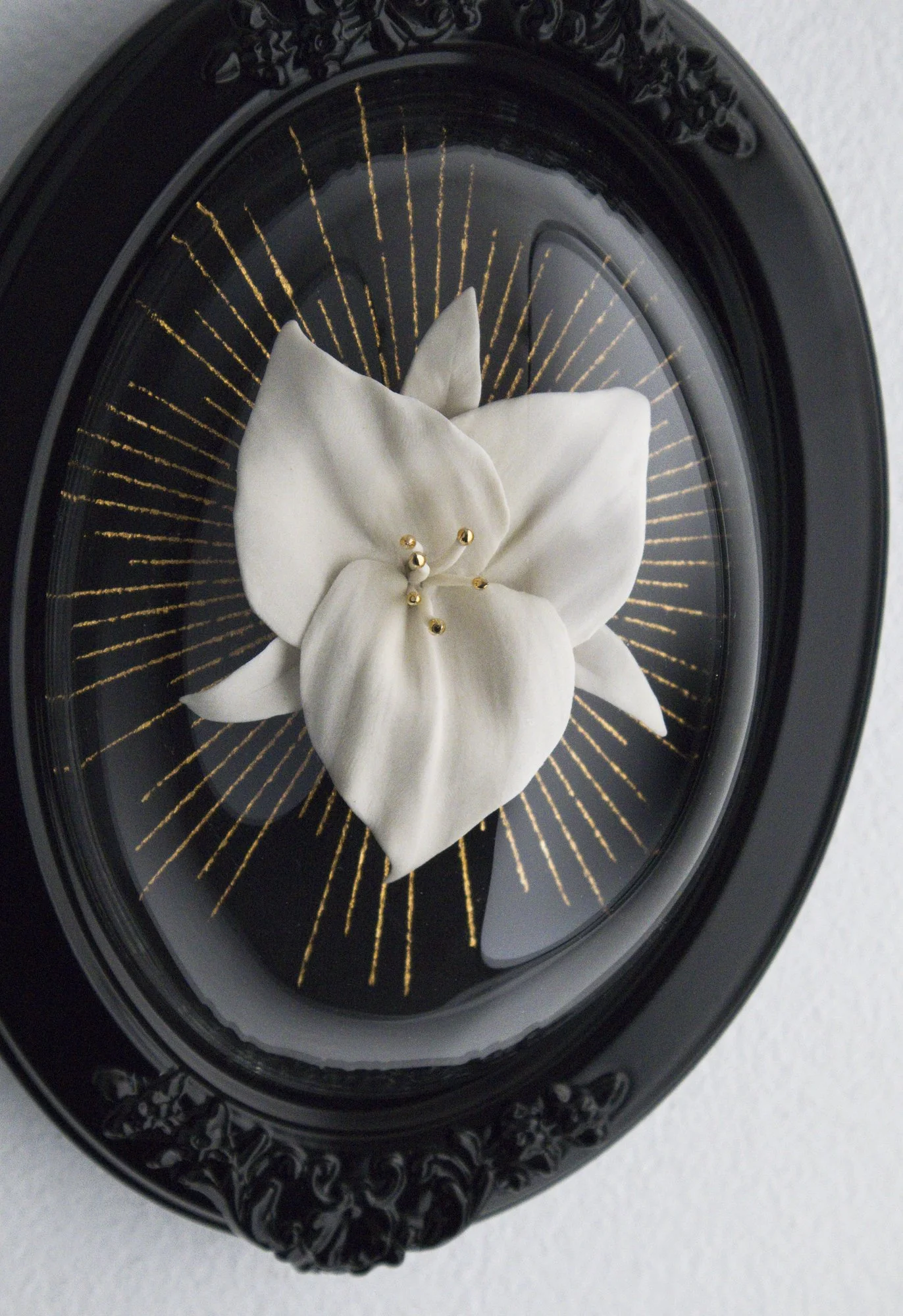 trillium black goth close.jpg