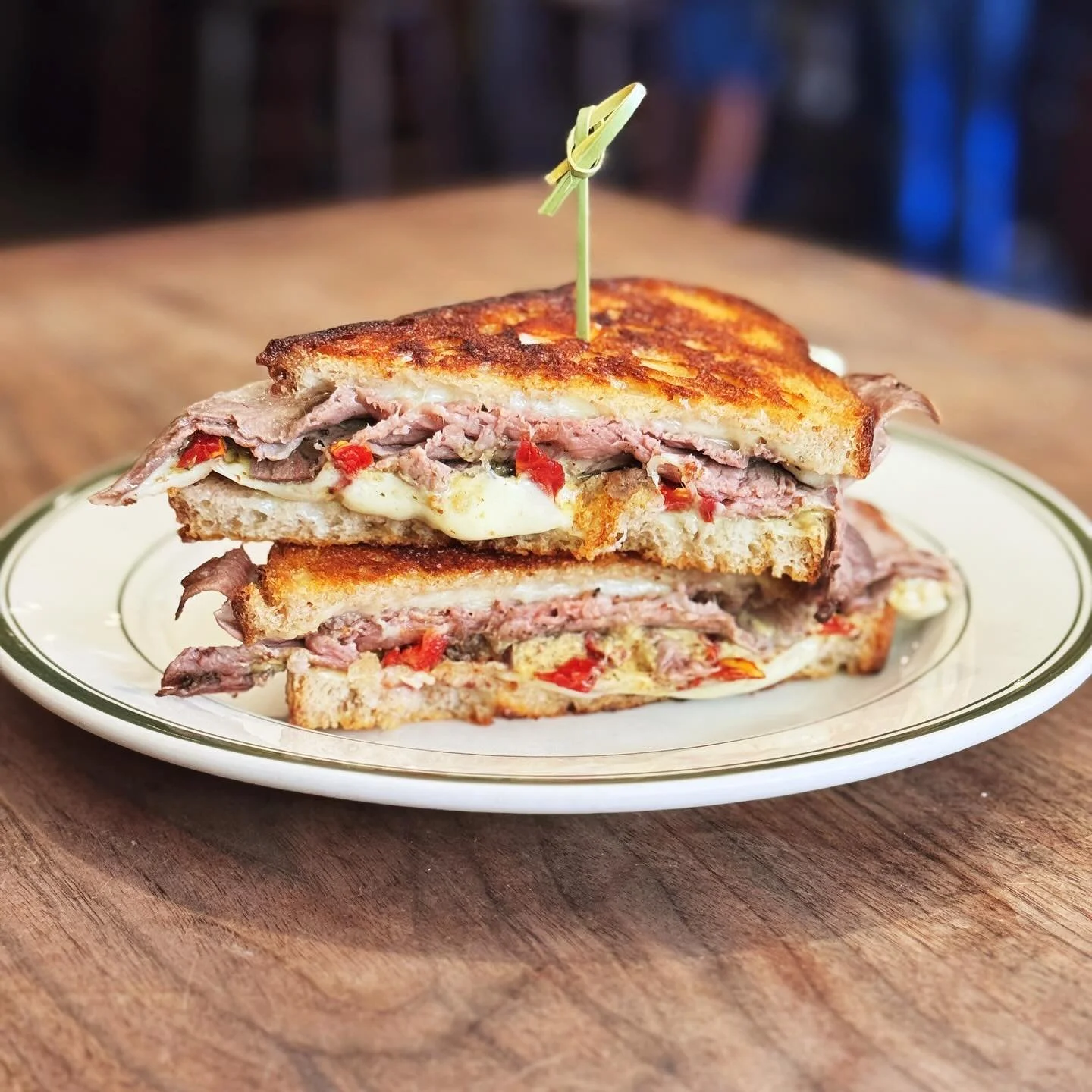 Did you hear the joke about October? Ahhh never mind, you&rsquo;ll never fall for it

Weekly Specials

SANDWICH
Roast beef, provolone, sun dried tomato &amp; mustard

PASTA
Grilled chicken, sun dried tomato, spinach, onion, peppers &amp; bechamel