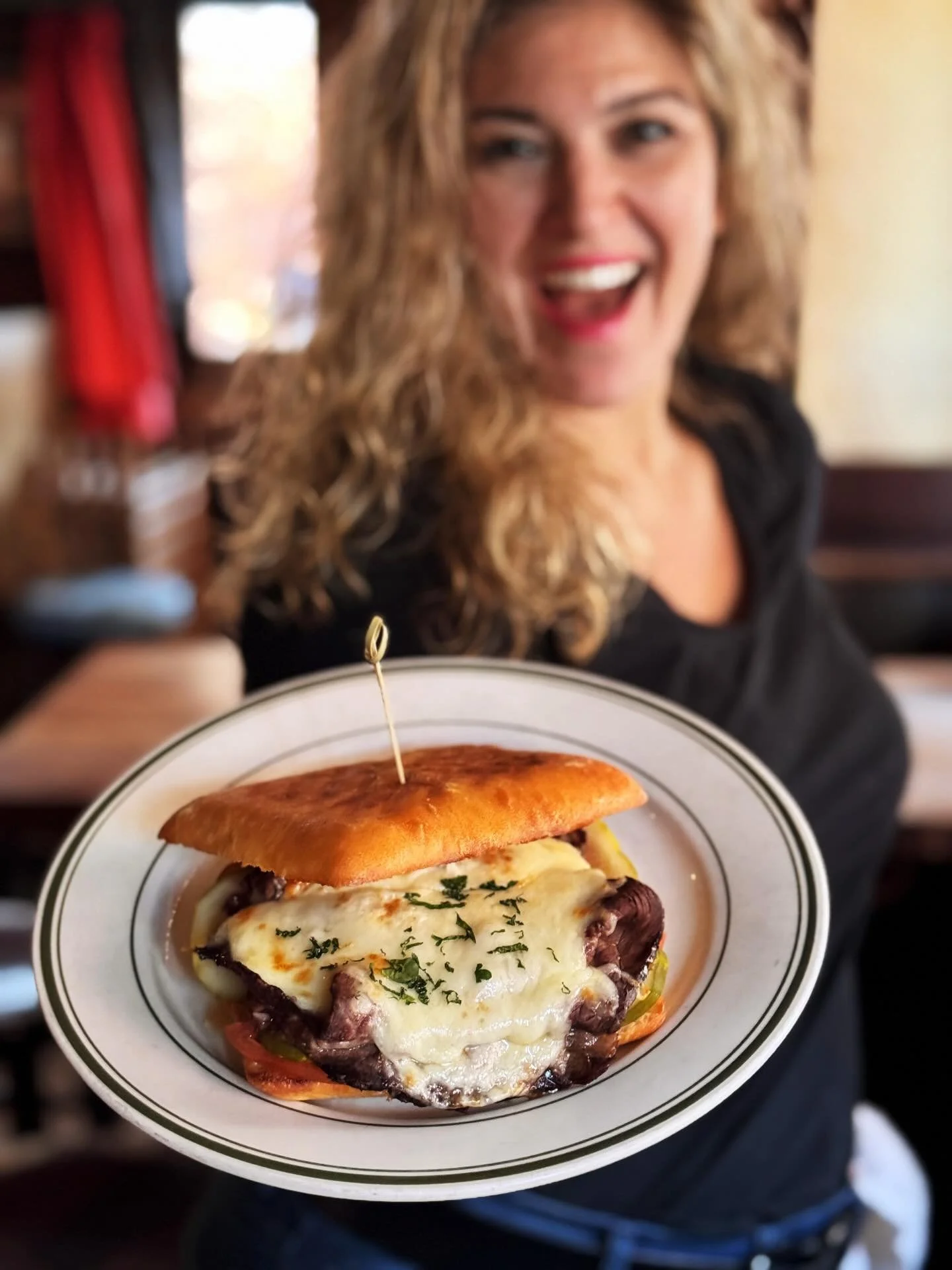 Remember how it was New Year&rsquo;s Eve yesterday? Yea no, we&rsquo;re half way through January and @teresadegaetano couldn&rsquo;t be happier. 

WEEKLY SPECIALS

SANDWICH
Roast beef, cheddar, garlic butter, tomato, pickles &amp; mustard

PASTA
Beef
