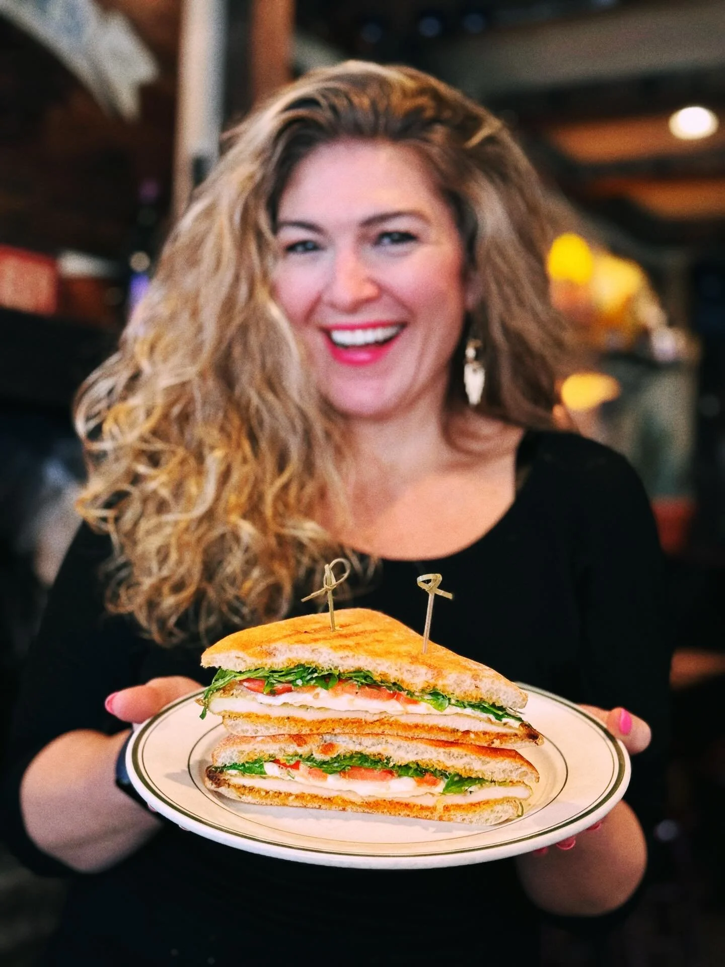 Hope everyone had a bit of fun with our April Fools&rsquo; post yesterday. Now back to our regularly scheduled programming, featuring none other than @teresadegaetano 

SANDWICH
Chicken cutlet, mozzarella, arugula, tomato &amp; chipotle mayo

PASTA
C