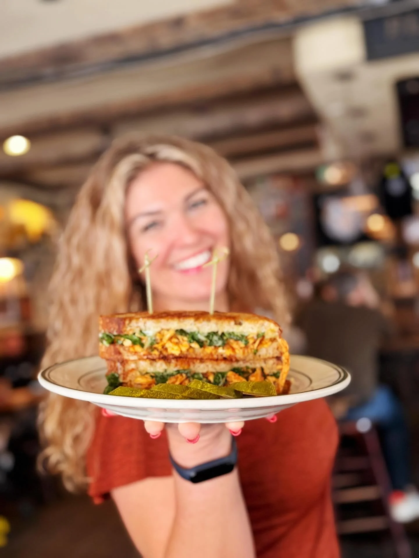 Why did @teresadegaetano cross the road? To show you these beautiful specials of course. 

SANDWICH
Spicy pulled chicken, cheddar, kale on toasted sourdough

PASTA
Beef sausage, onion, pesto &amp; bechamel