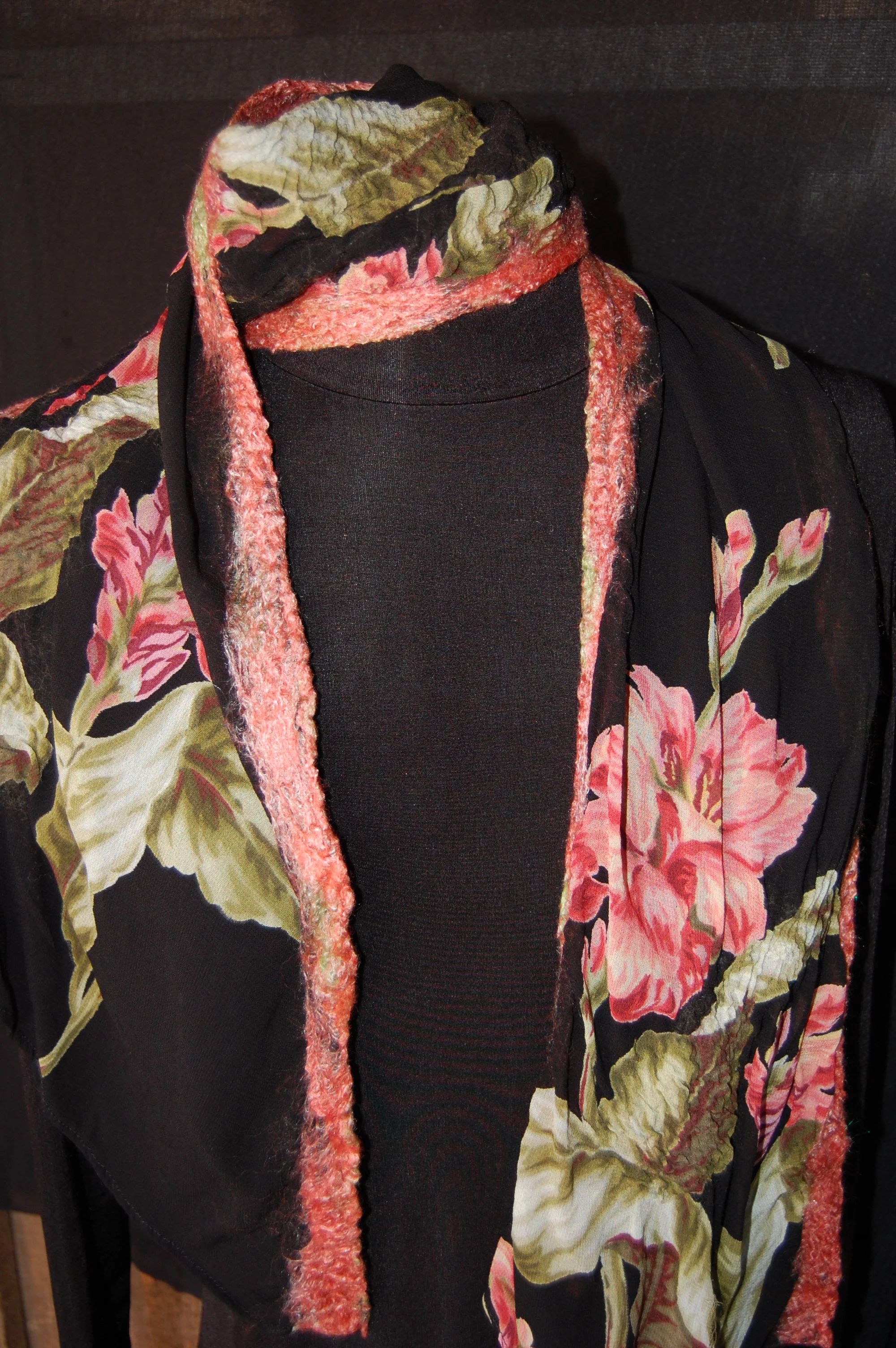 Amici scarf 027.JPG