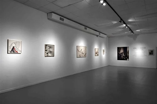 romulo-aguerre-romulo-aguerre-the-form-of-light--partial-installation-view.jpg