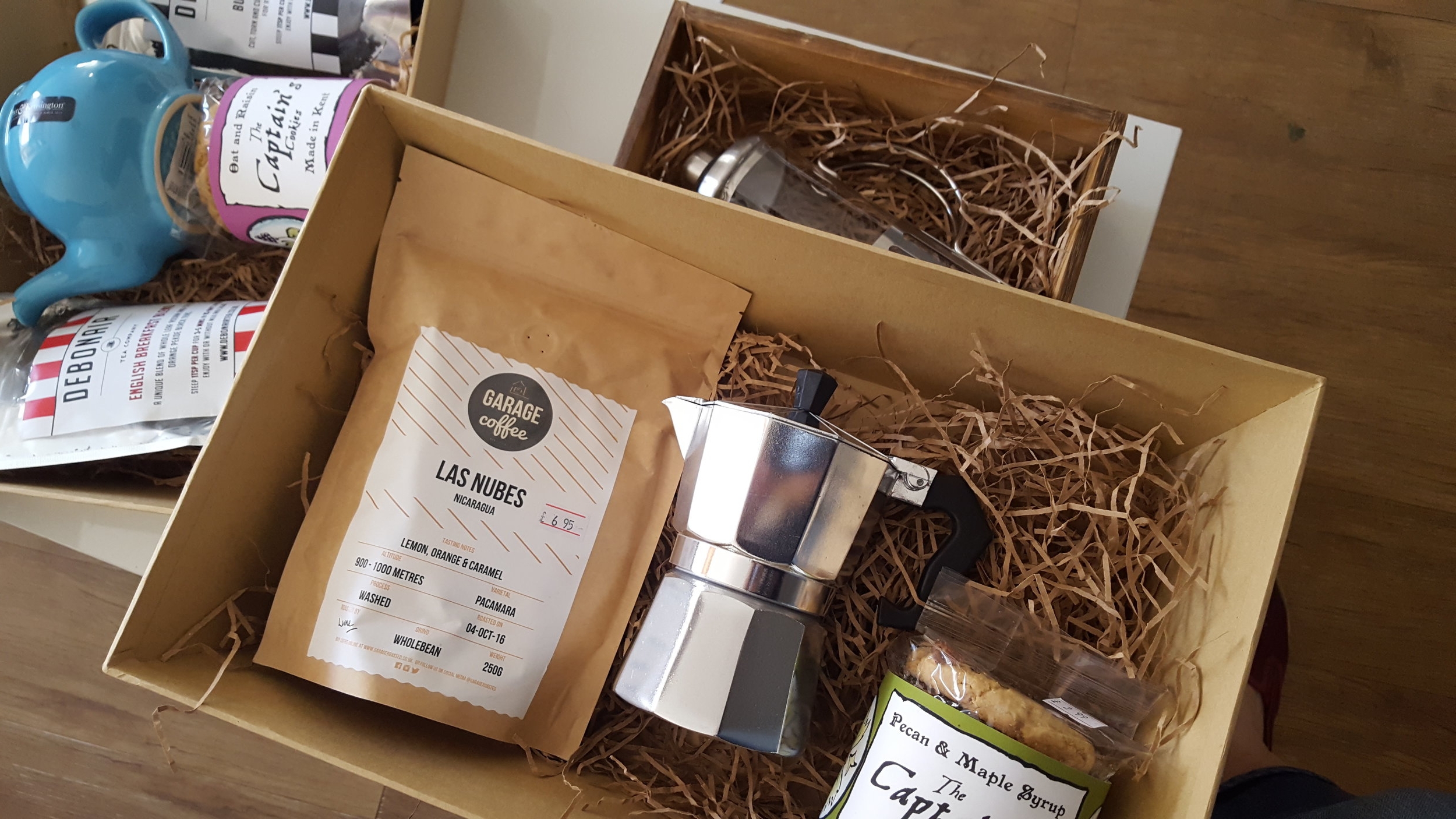 Preparing hampers