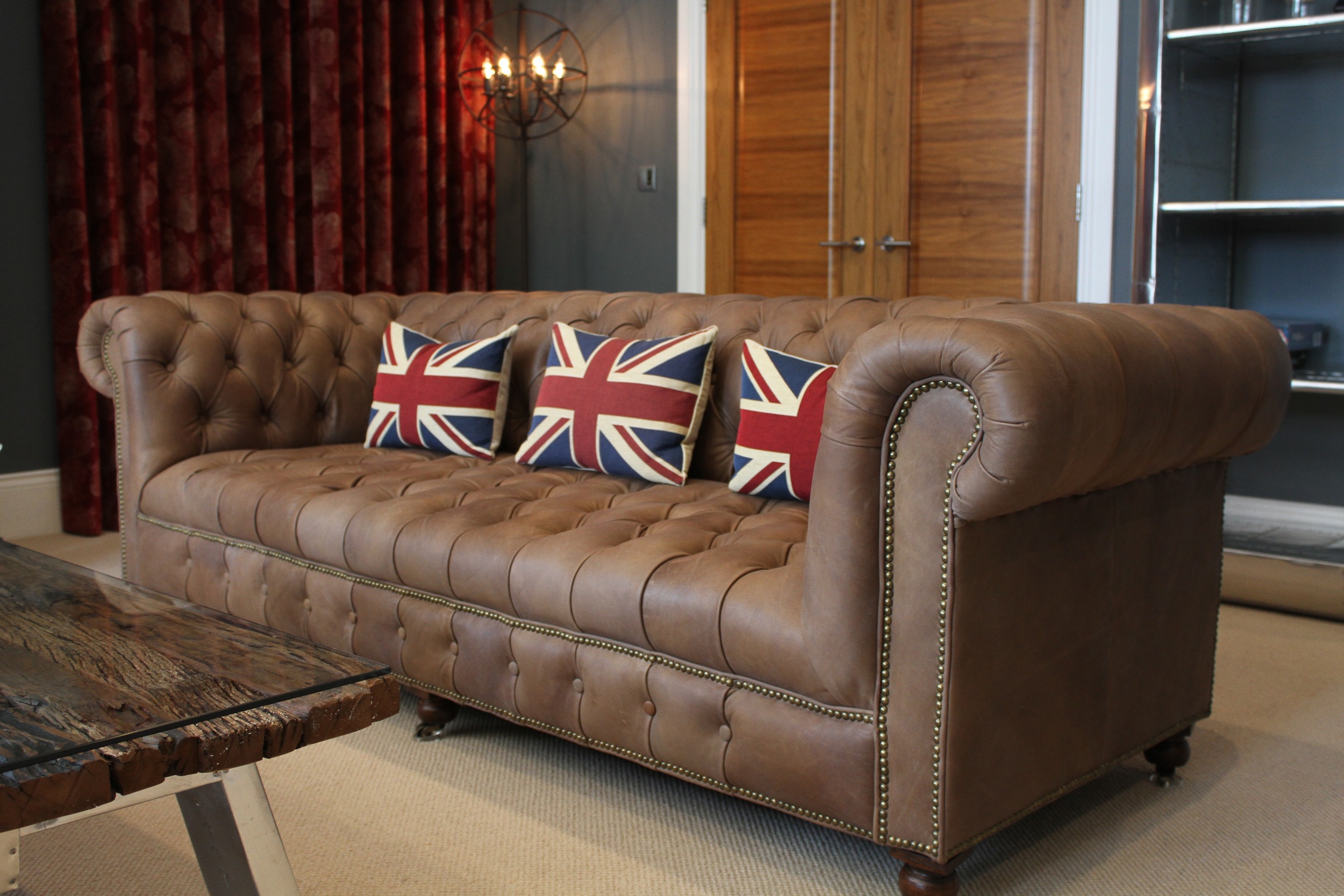 Eyebrook sitting leather sofa 3.jpg