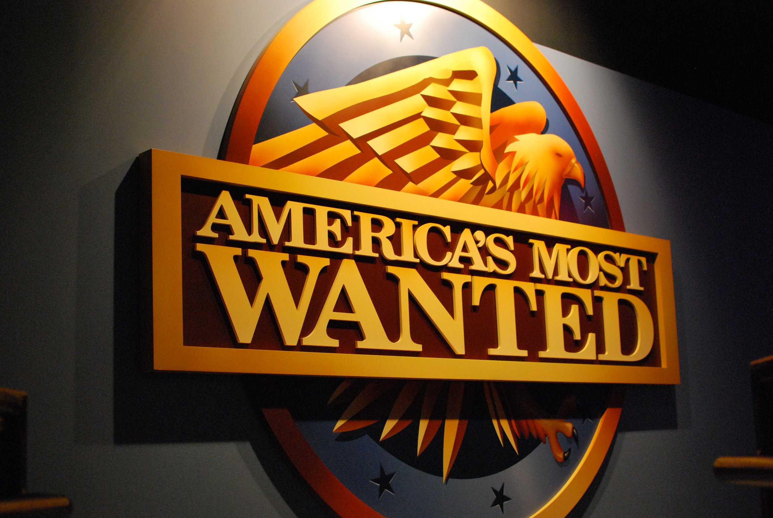 Logo_of_Americas_Most_Wanted_(11199507225).jpg