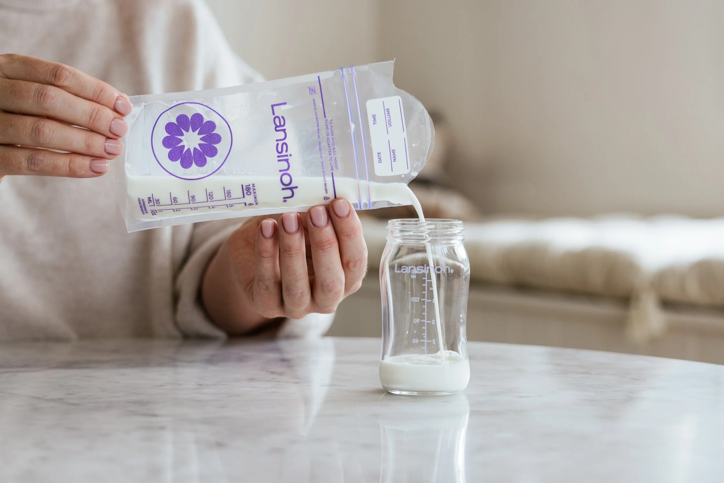 Lansinoh-Bottles_2025_Joanne-Crawford-282.jpg