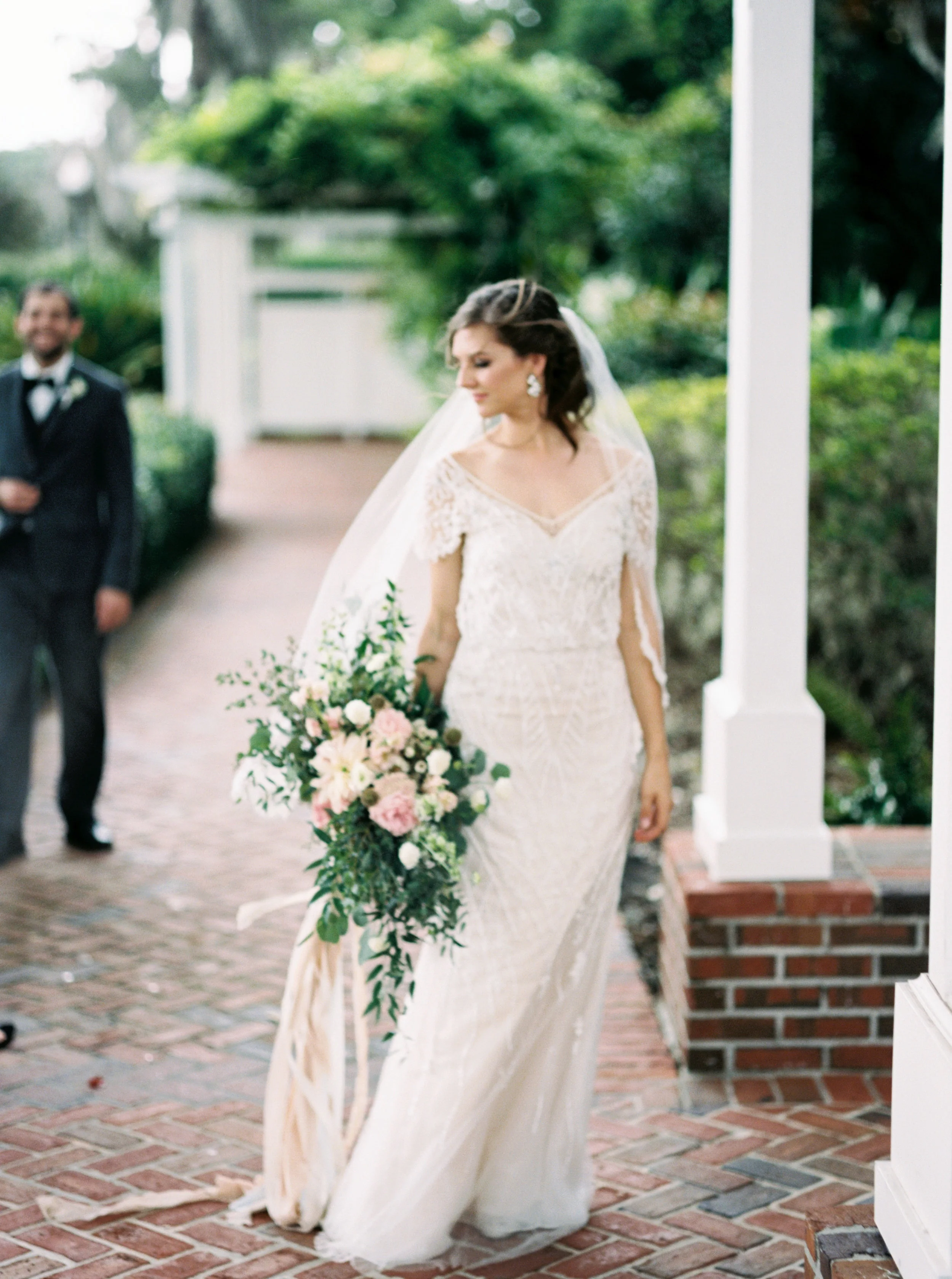 cypress grove estate house orlando florida wedding photos, bride and groom