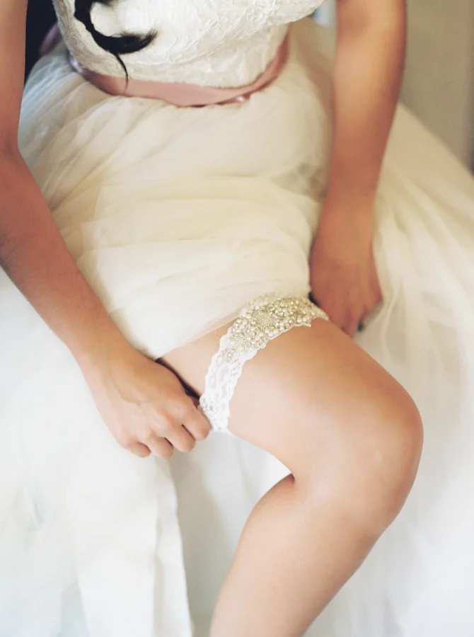 estate on the halifax in daytona beach, port orange fl wedding photos, bride and bridesmaids getting ready in estate house