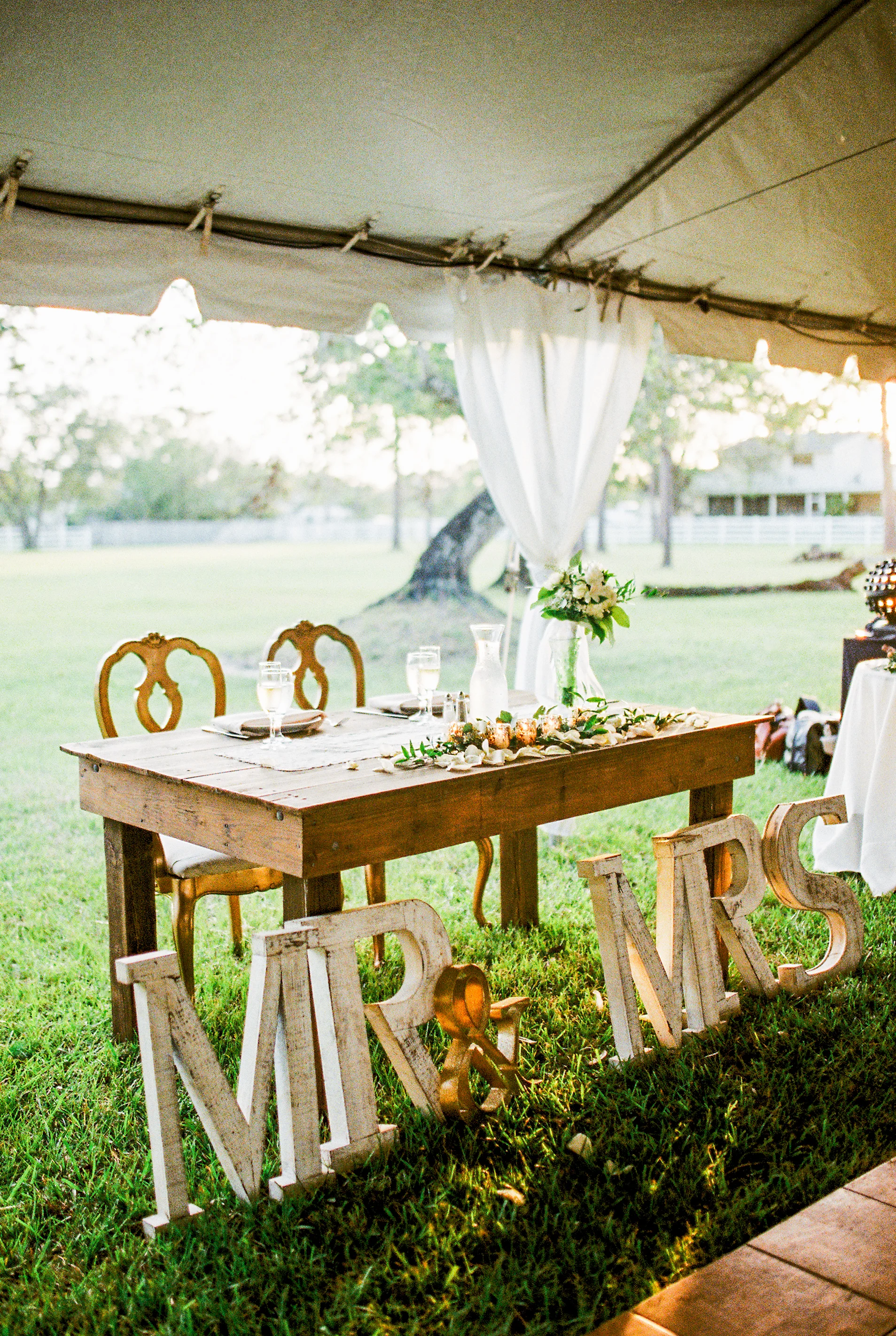 orlando florida wedding photos reception decoration details jessica bellinger photography