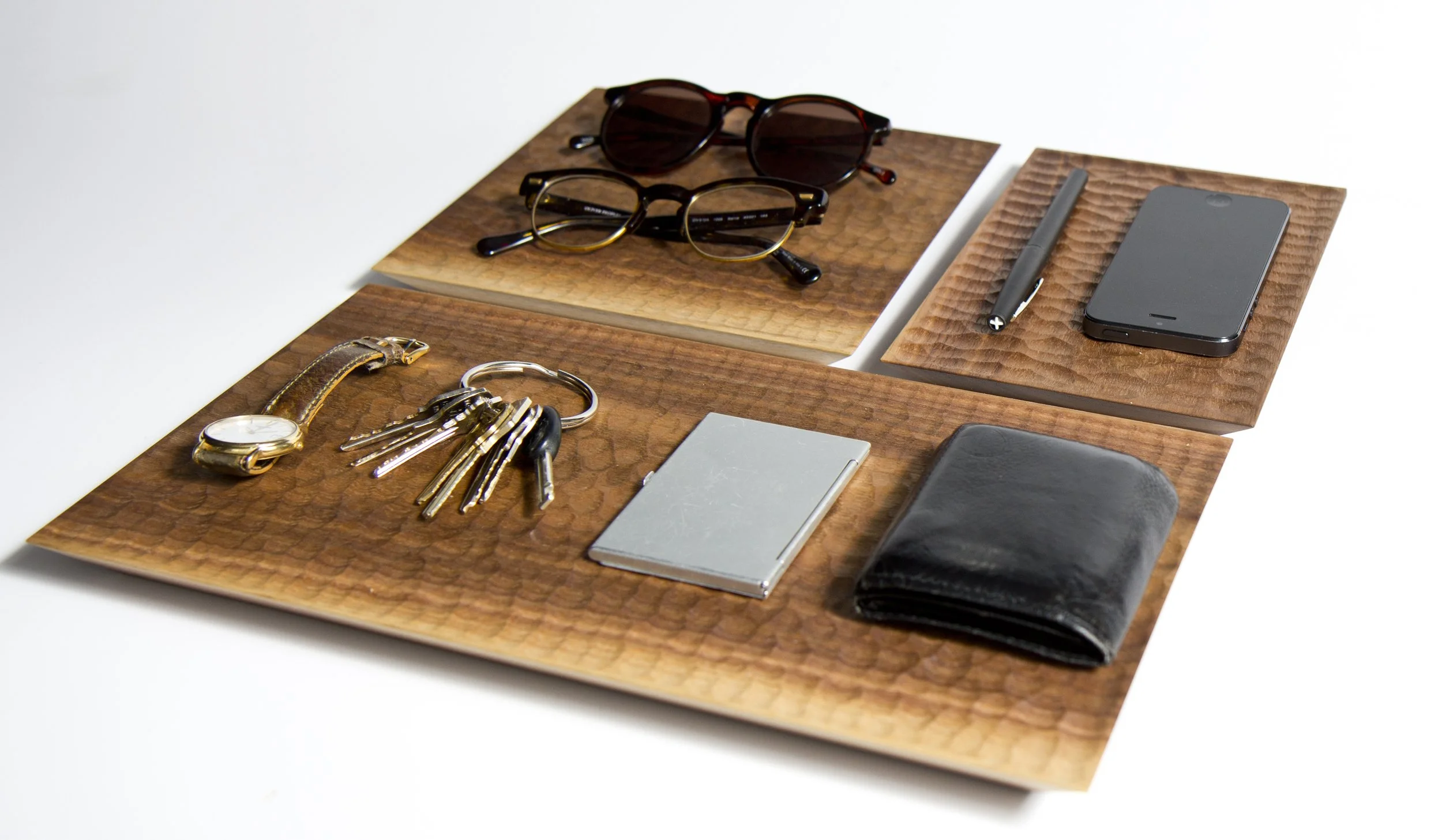 11.ampersand_swelltrays_set_walnut .jpg