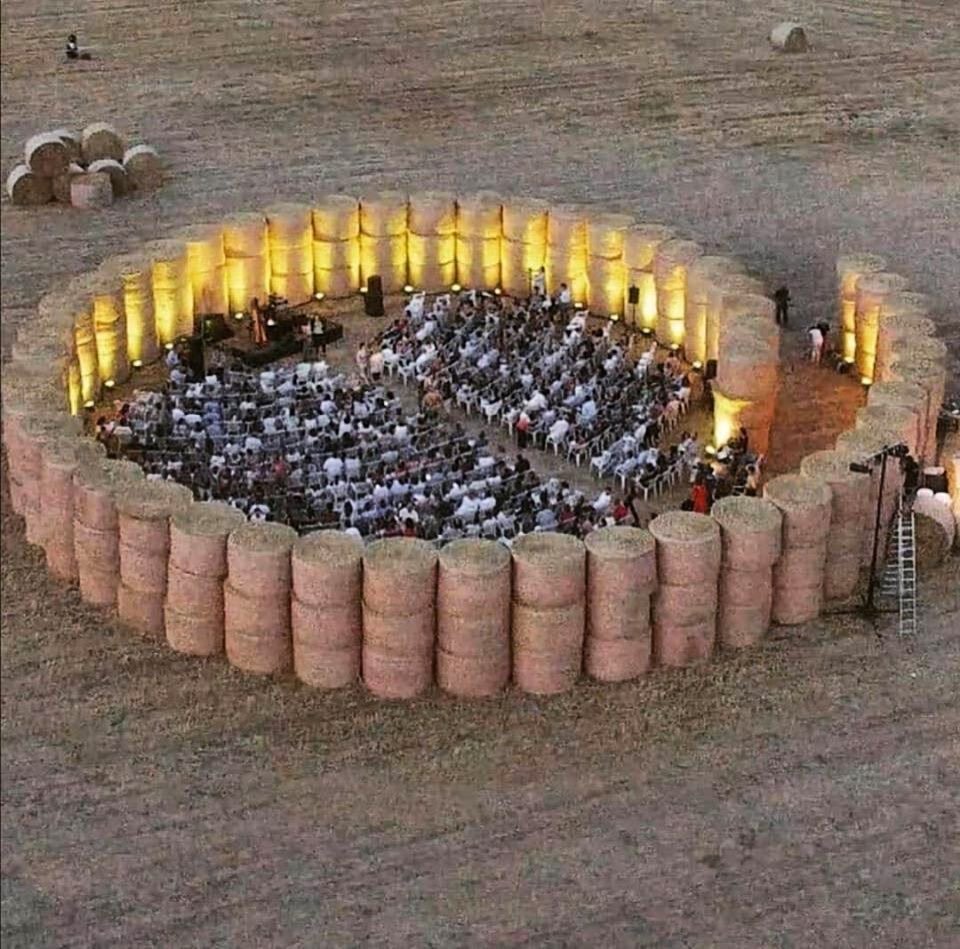 Rural placemaking 😍🥰
.
.
.
Vision, creativity and action are SO beautiful.
.
.
.
#rural #placemaking #farm #music #hay #design