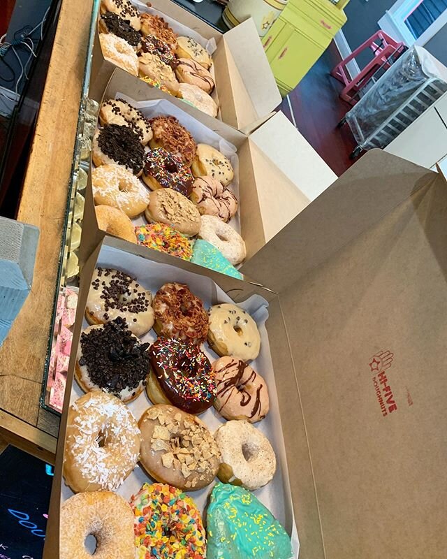 IT&rsquo;S NATIONAL DOUGHNUT DAY!!! Obviously, our favorite day of the year! We are getting all the orders together this morning, and loving it. We hope to see all y&rsquo;all&rsquo;s faces, and to celebrate today with you. 
#ladiesofthemorning #hifi