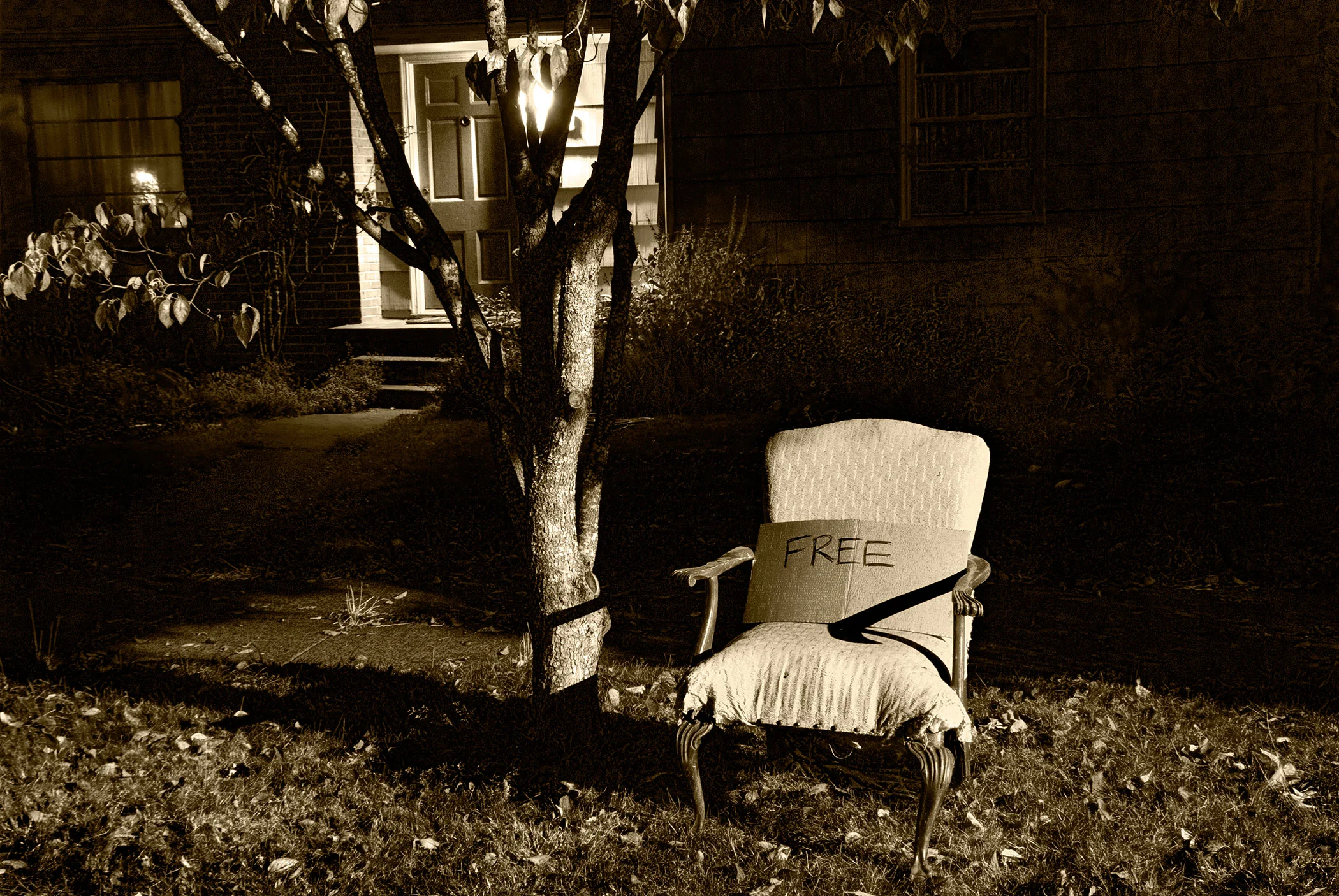 FreeChairBW.jpg