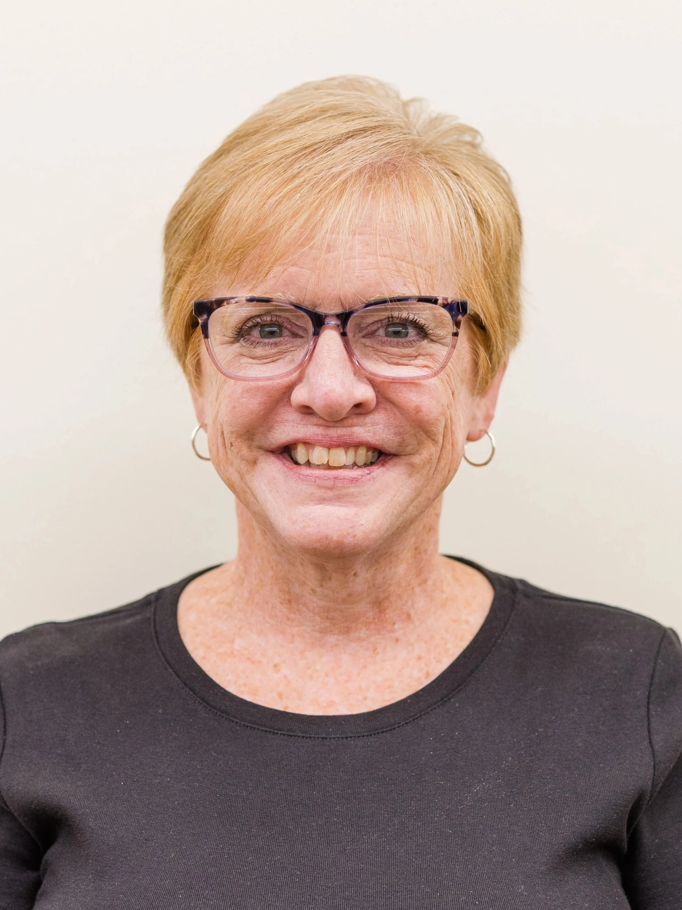 Beth Martinez, Paraprofessional