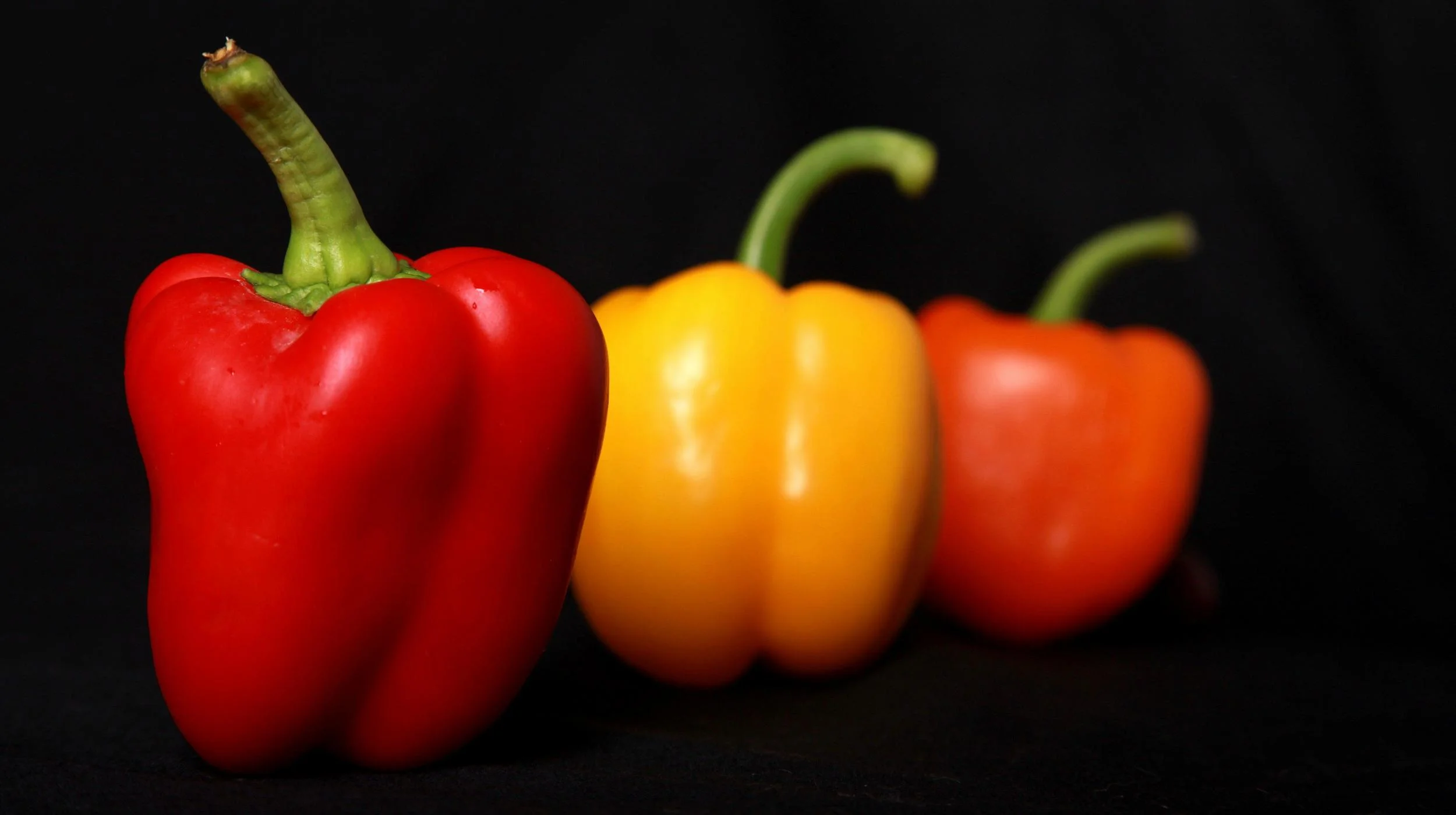 food-three-colourful-peppers.jpg