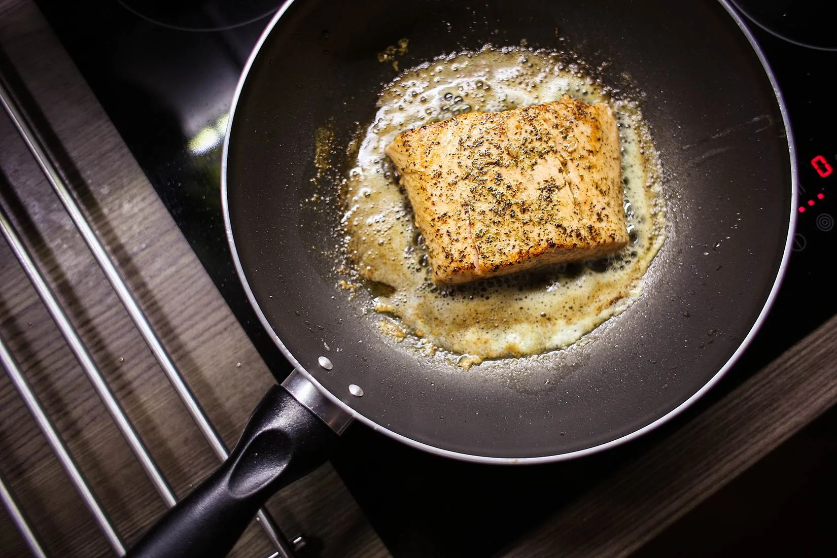 food-fish-in-pan.jpg