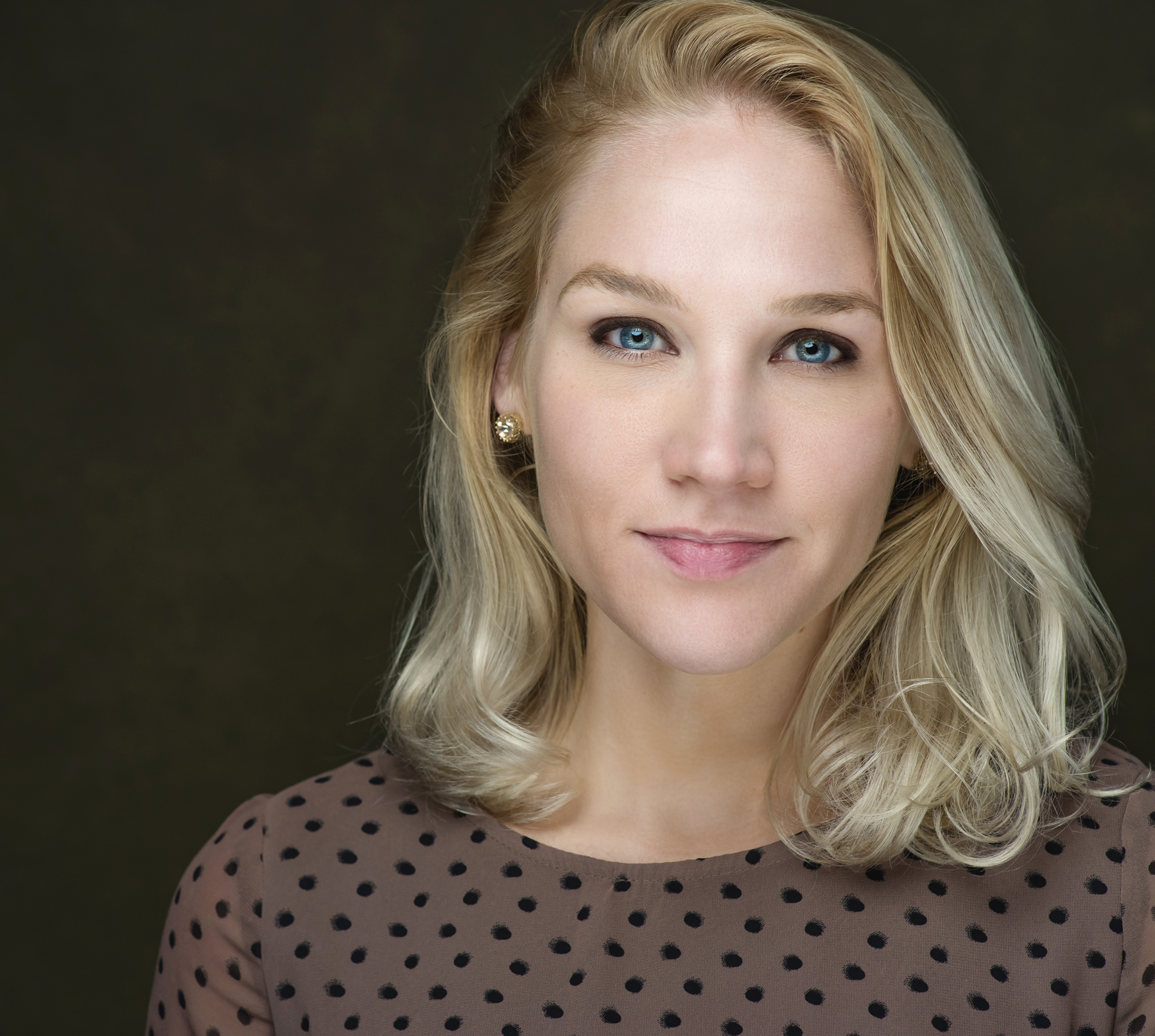 Emily Johnson - Headshot2.png