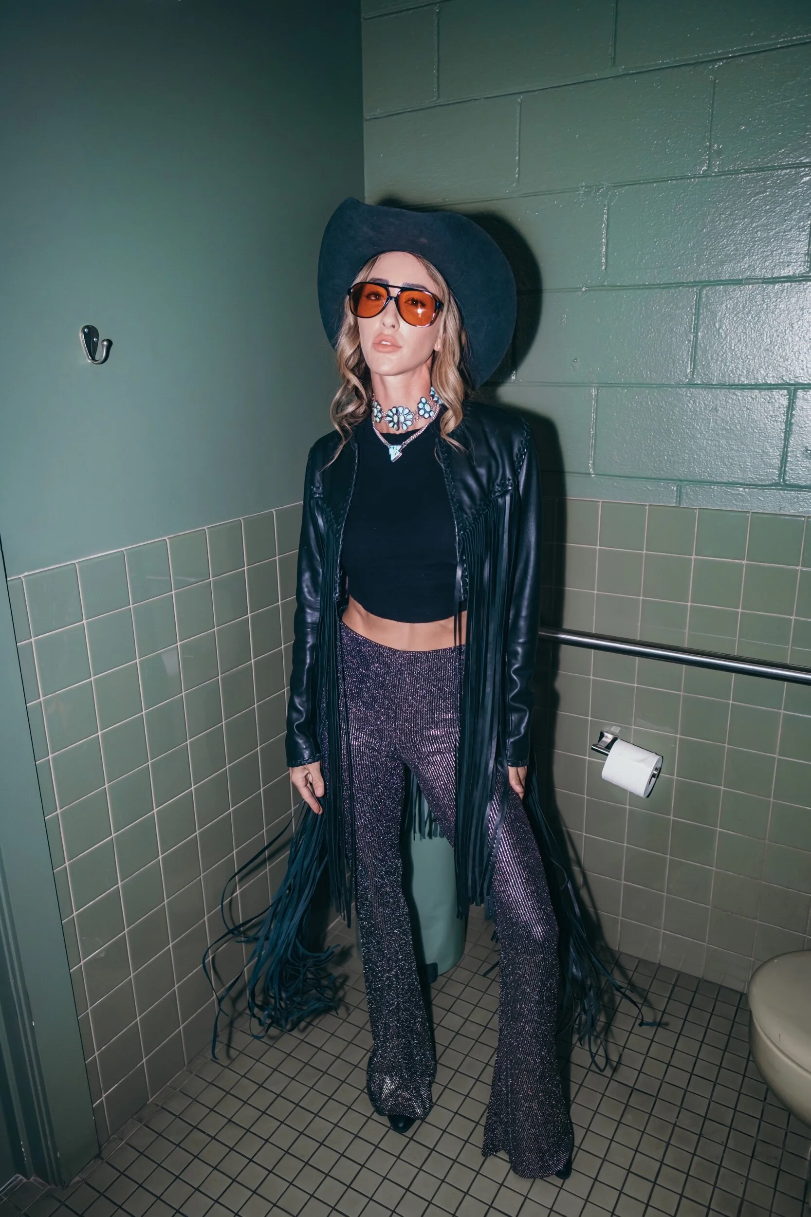 4A34C4E4-73CD-4B00-B70C-A0EC95A11A1D