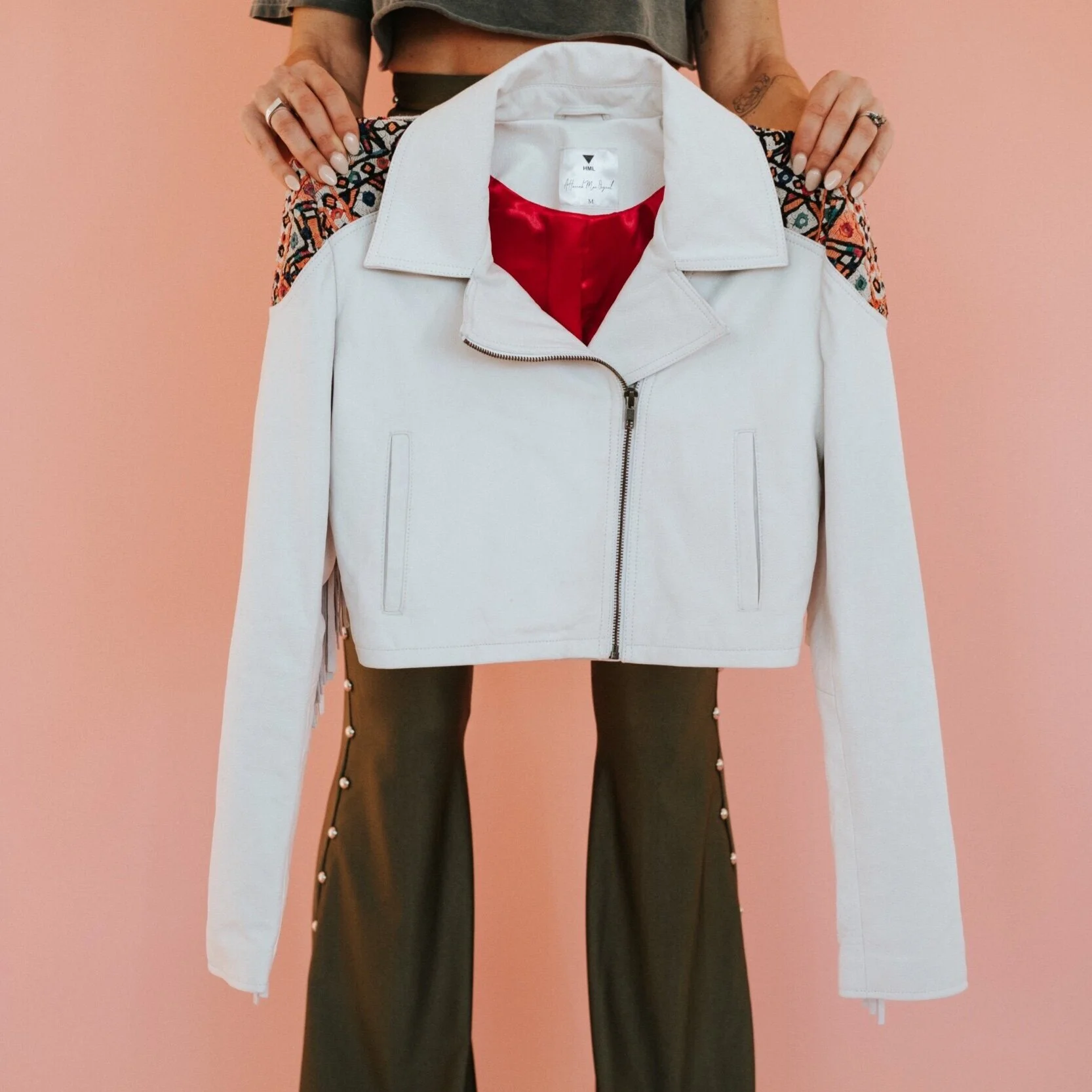 2B6E4F6B-E19B-468A-B419-97F8C29F7E16