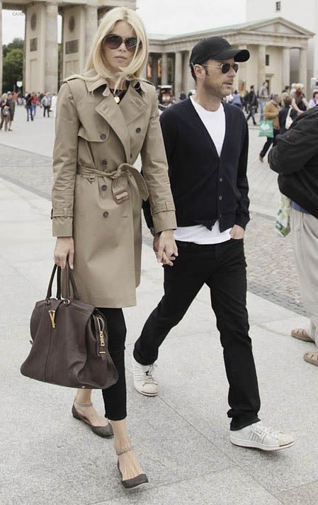 Claudia Schiffer in a chic easy style.