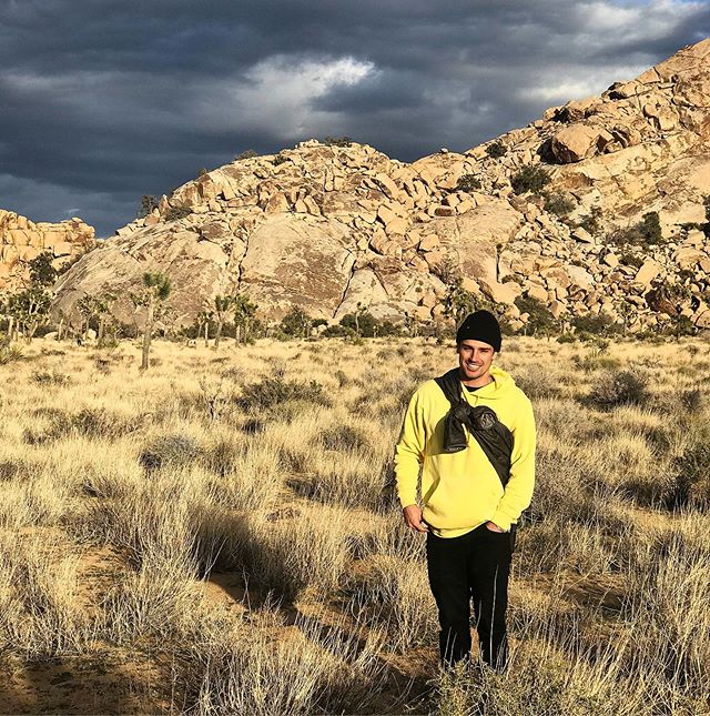 Thank you for 2 million views on my California video!!🙏🏼 I made this back when I was a graphic designer and had so much fun animating - happy everyone has enjoyed so far. Also looking happy when it snowed in Joshua tree lolol so here&rsquo;s a pic 