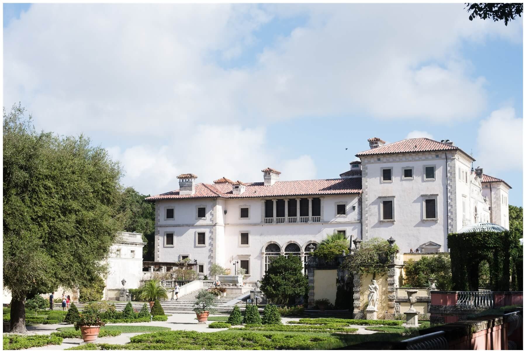 Photo of white building at Vizcaya Garden and Museums | NKB Photo