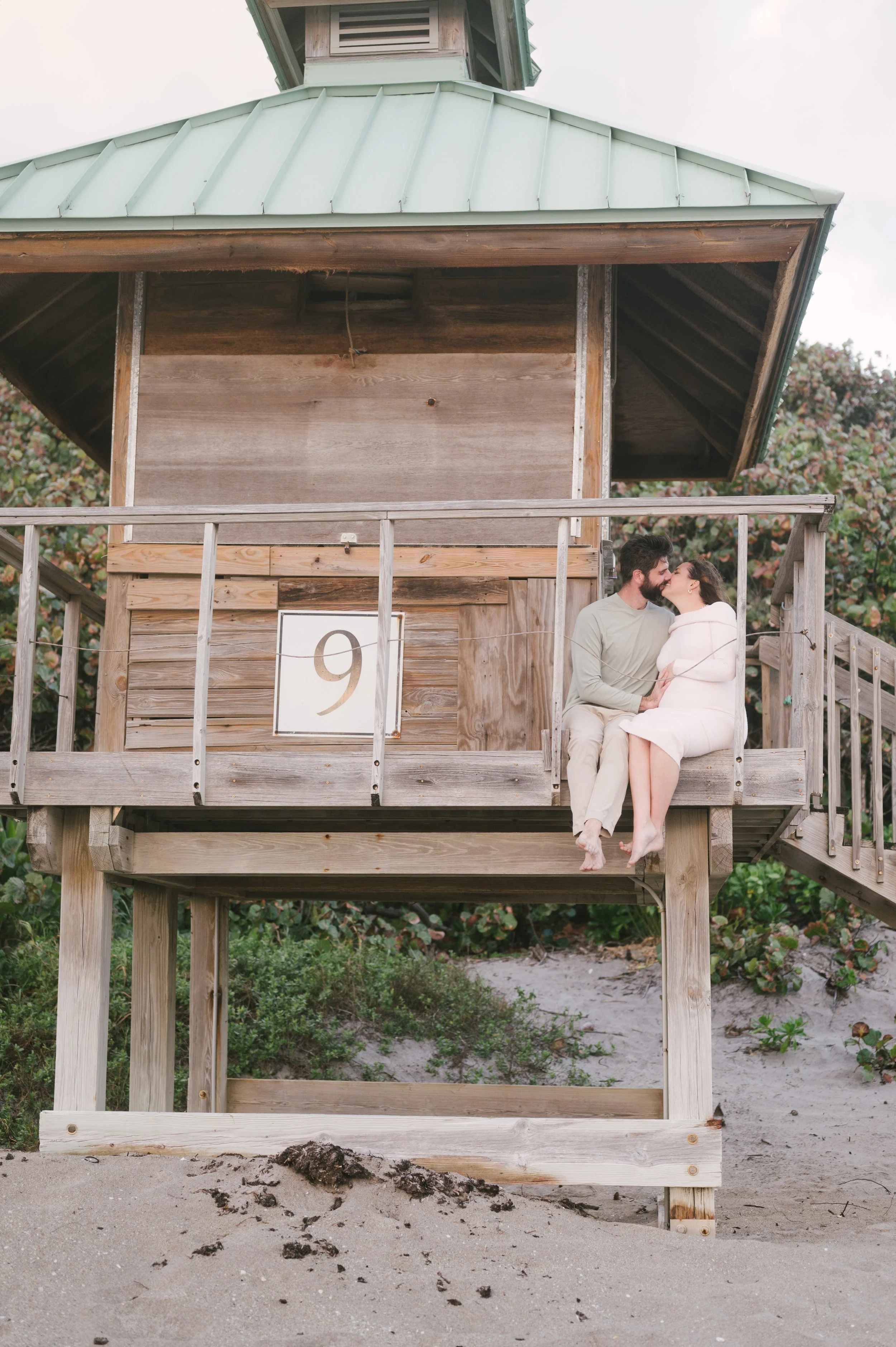 How to Plan a Maternity Session During South Florida Summer