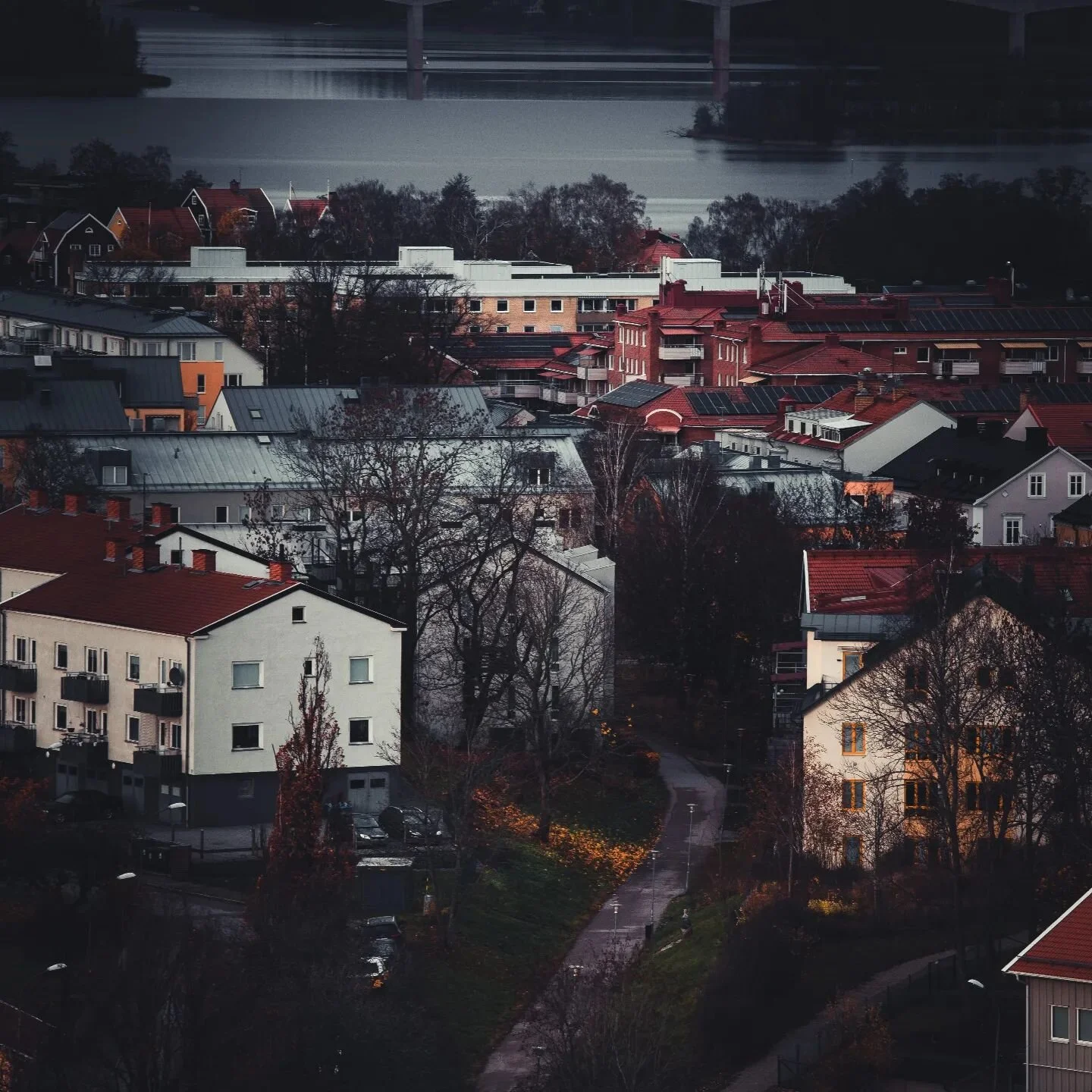 En till fr&aring;n #str&auml;ngn&auml;s f&ouml;rra &aring;ret,
#sweden #foto #fotograf #cityscapes #city #landscape #landskap #mood