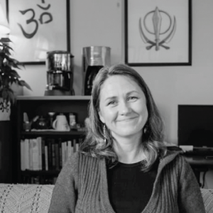 SARA PARKS, MCGILL LECTURER | INTERFAITH ADVISOR Lecturer Sara Parks is the Director of the McGill Office of Religious and Spiritual Life (MORSL) since 2013. She had previously been a student volunteer and intern at this multi-faith chaplaincy in various capacities since 2003, including editing their student spirituality magazine, the "Radix," and facilitating monthly "My Neighbour's Faith" visits to Montreal's sacred sites. As Director, Sara has transformed the space into a relaxation space for stressed-out students, including free tea and apples, an interfaith/wellness library, stations for meditative colouring and light therapy, and mats for prayer and meditation. Sara received her Master's in Religion (with a focus on New Testament and Christian Origins) in the McGill Faculty of Religious Studies in 2005, and is now nearing the end of her PhD in Early Judaism, with a focus on the history of women in Jewish and Christian antiquity, and the relationships between Judaism, Christianity, and other Greco-Roman religions in the Second-Temple Period. Sara is also trained in Mental Health First Aid and Non-Judgemental Compassionate listening..