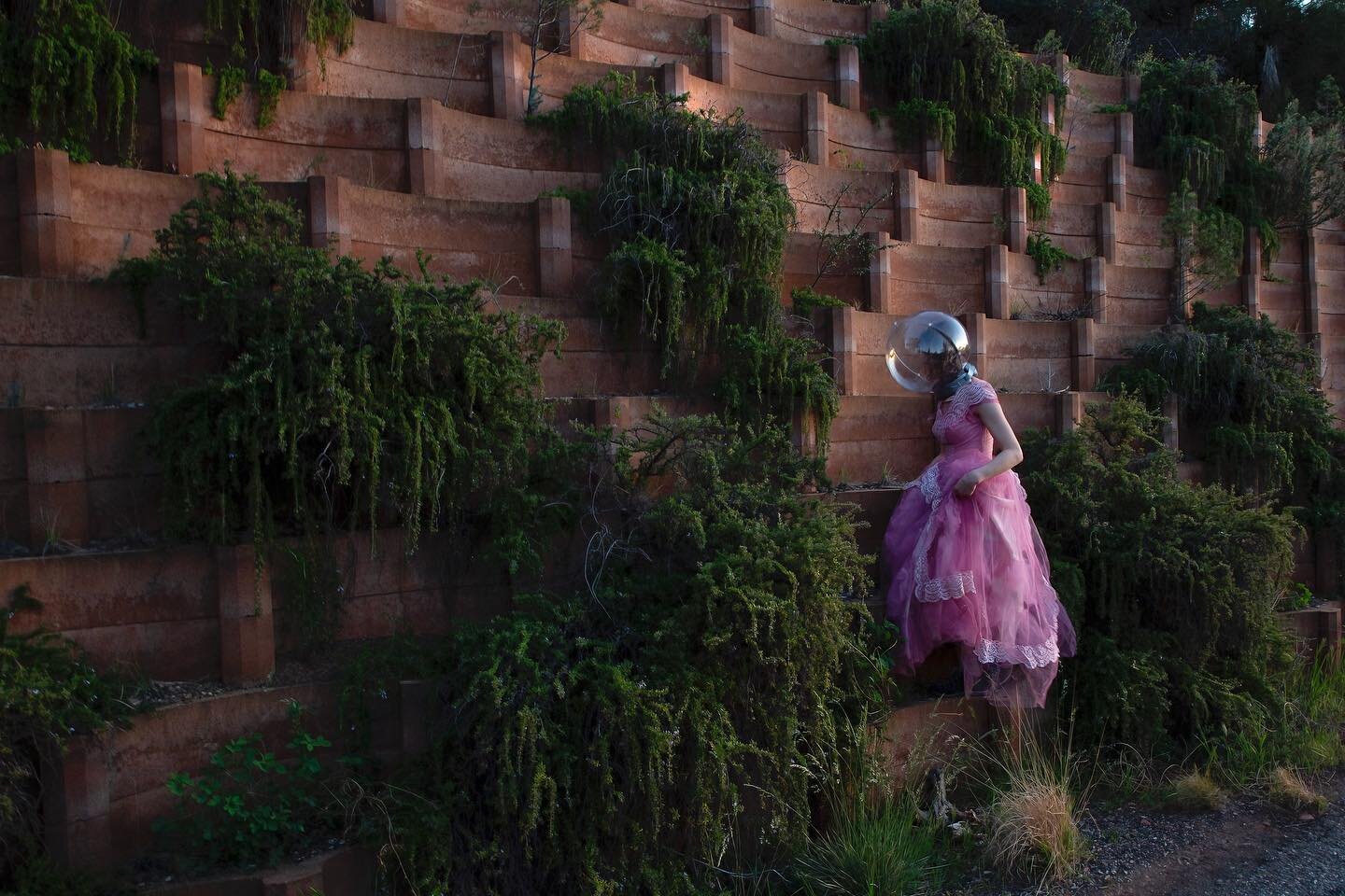Once more we explore 
this strange land
Separated as we are by glass and distance
Trespassing near Sedona with  @larabug9 
#spacegirl #spaceinvader #sedona #roadtrip #strangeplaces #surrealportrait #creativephotography #creativeportrait #portrait #