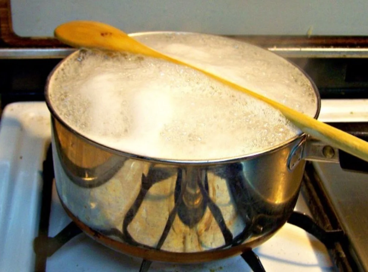 Pot boiling life hack.jpg