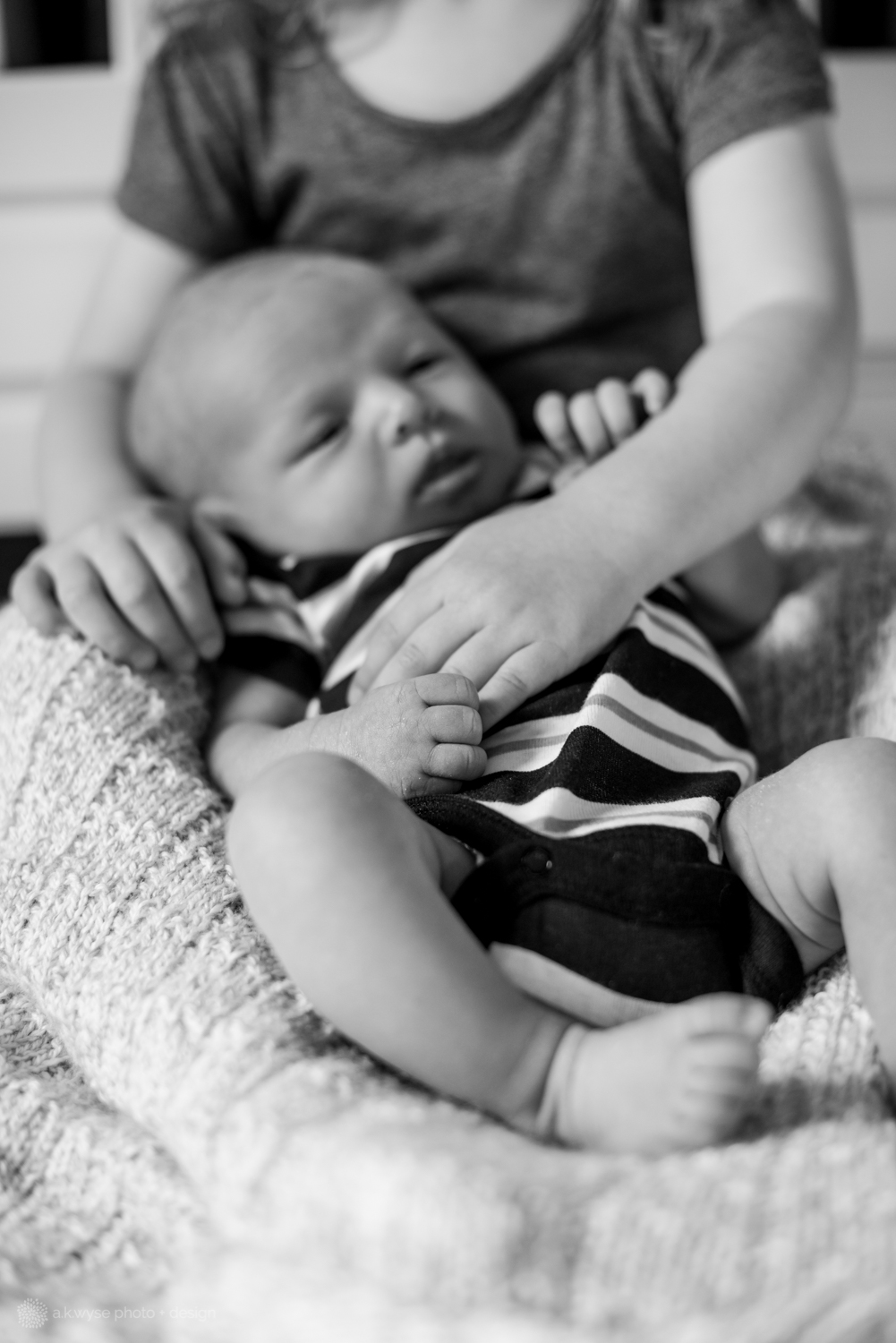 blog-ethan james {newborn 5.17}-8039.jpg