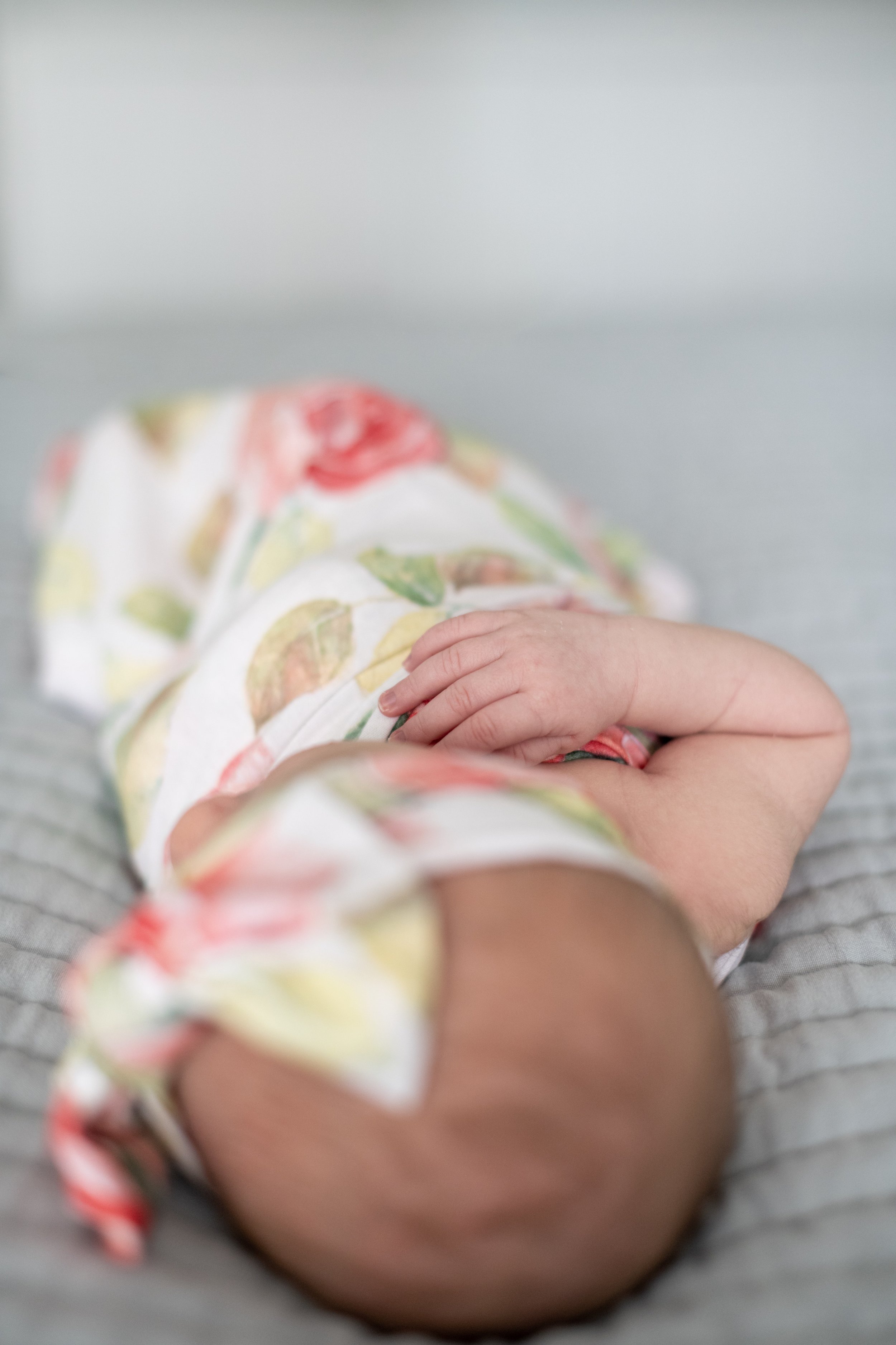 lifestyle newborn photography-13.jpg