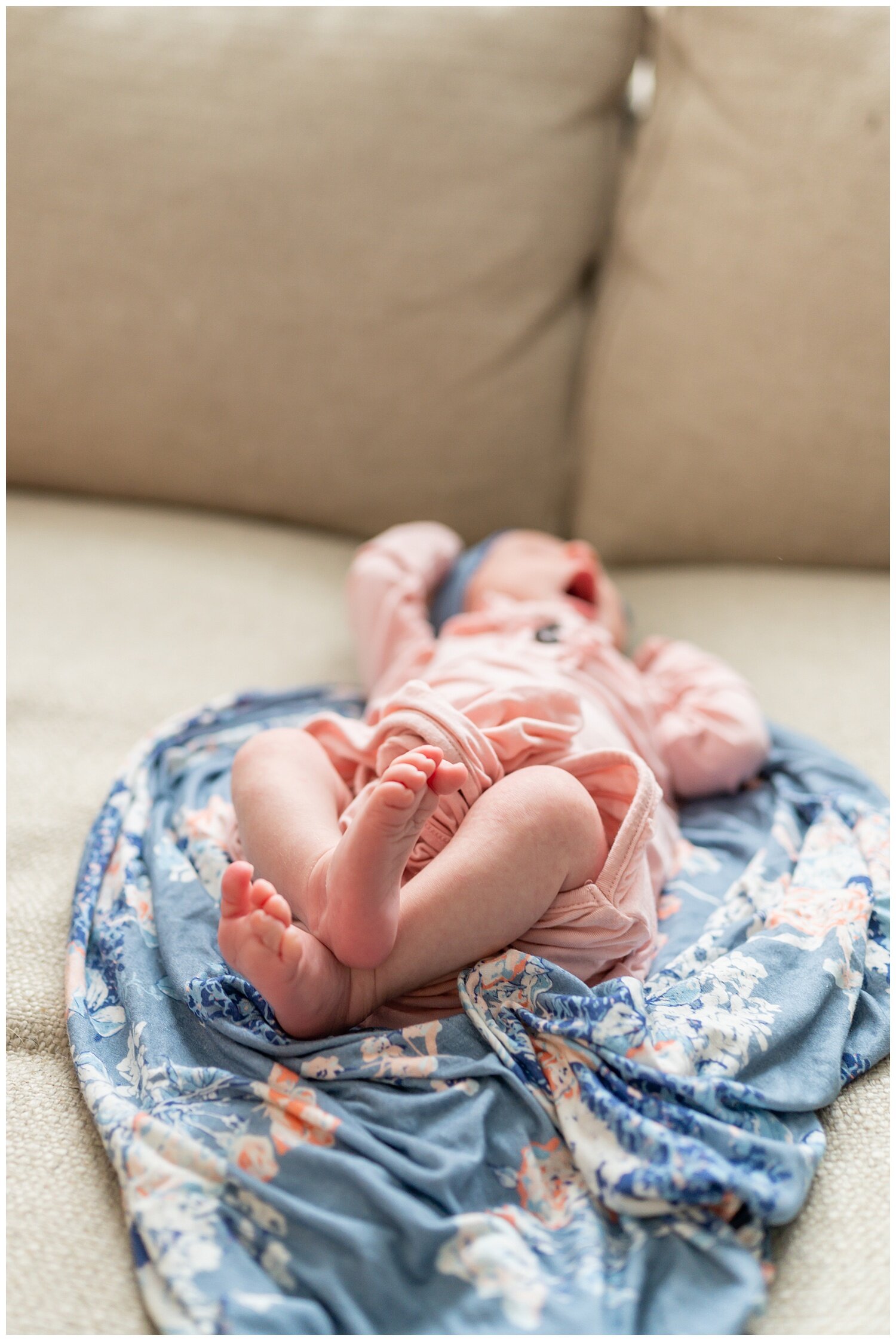 newborn lifestyle photography-20.jpg