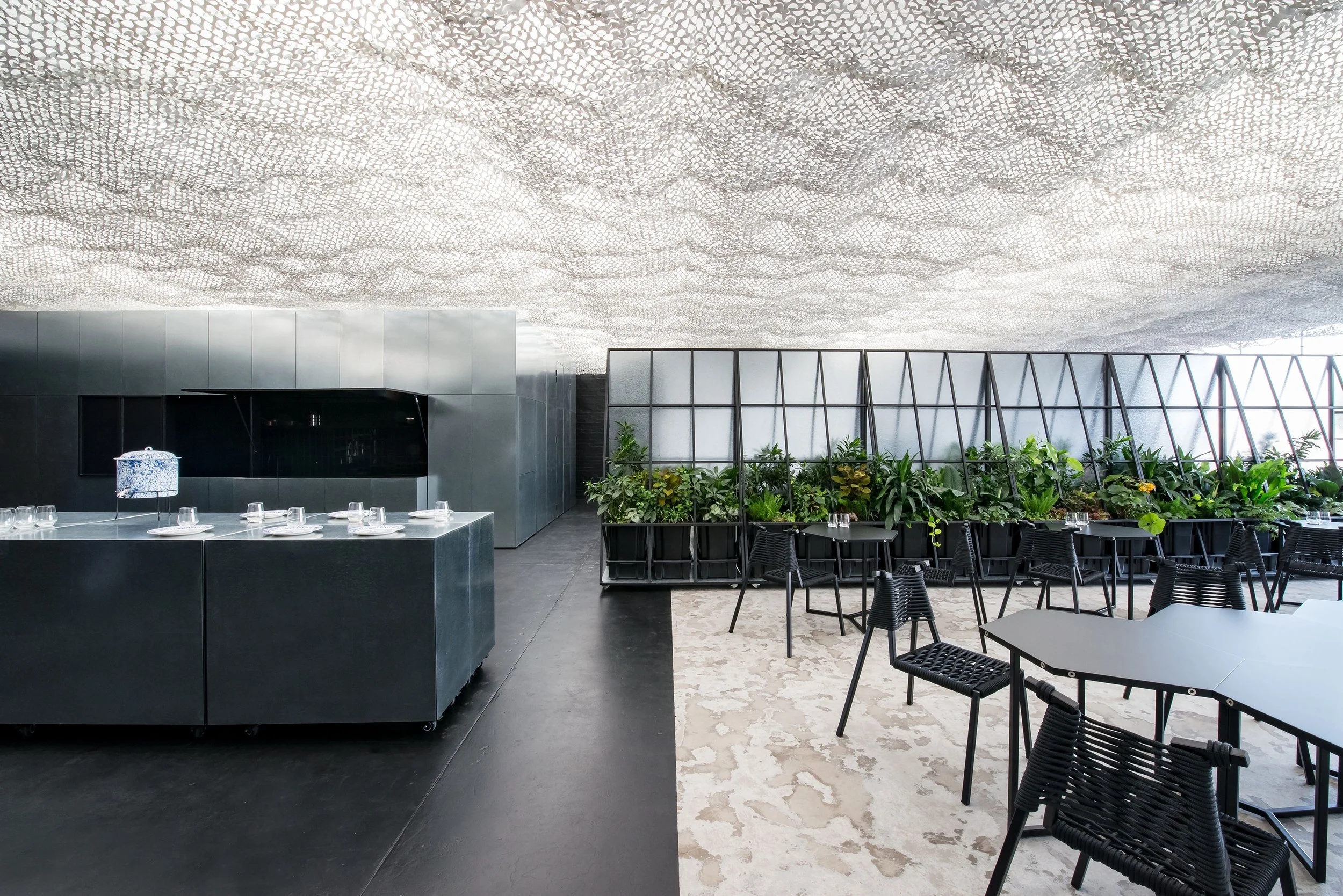 Space & Time Russell & George Cafe 05.jpg