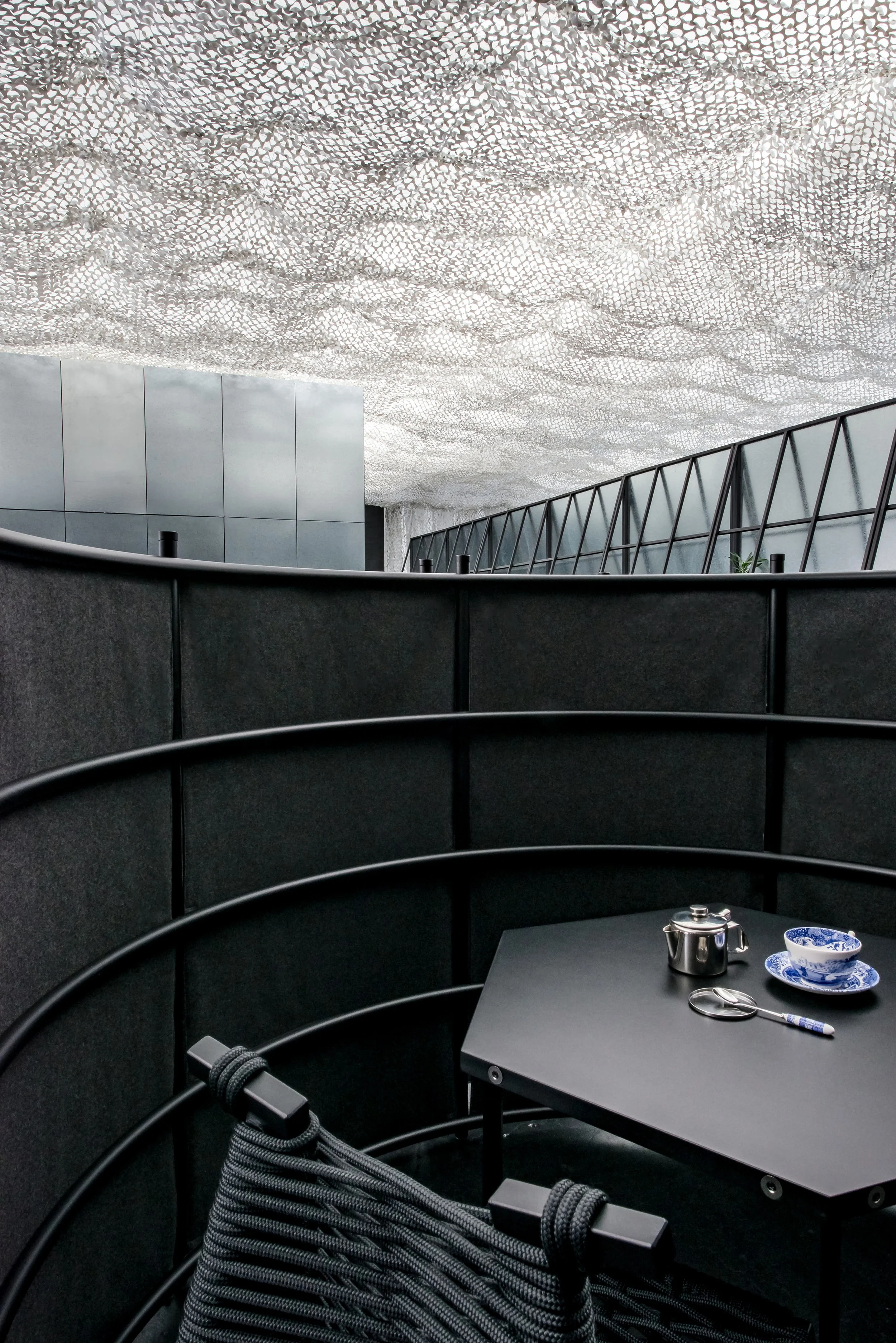 Space & Time Russell & George Cafe 04.jpg