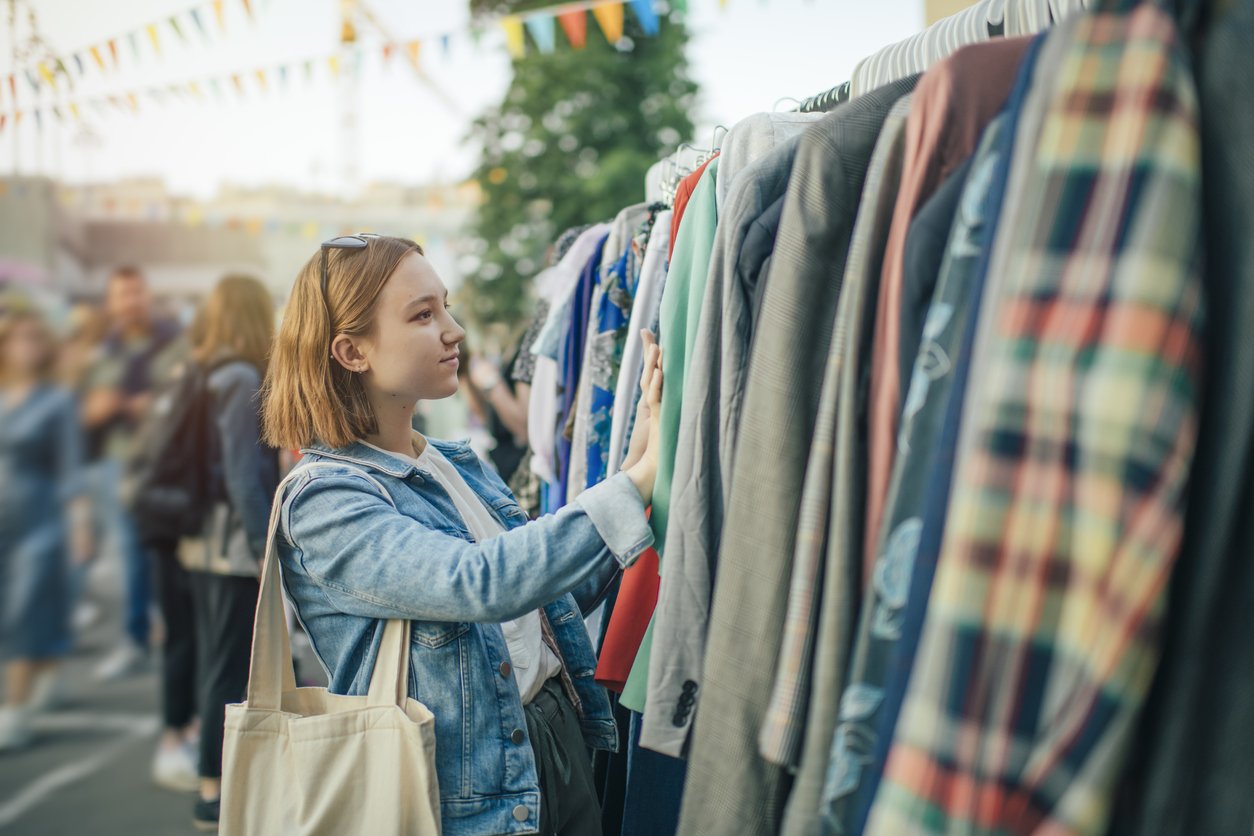810 Thrift Market
